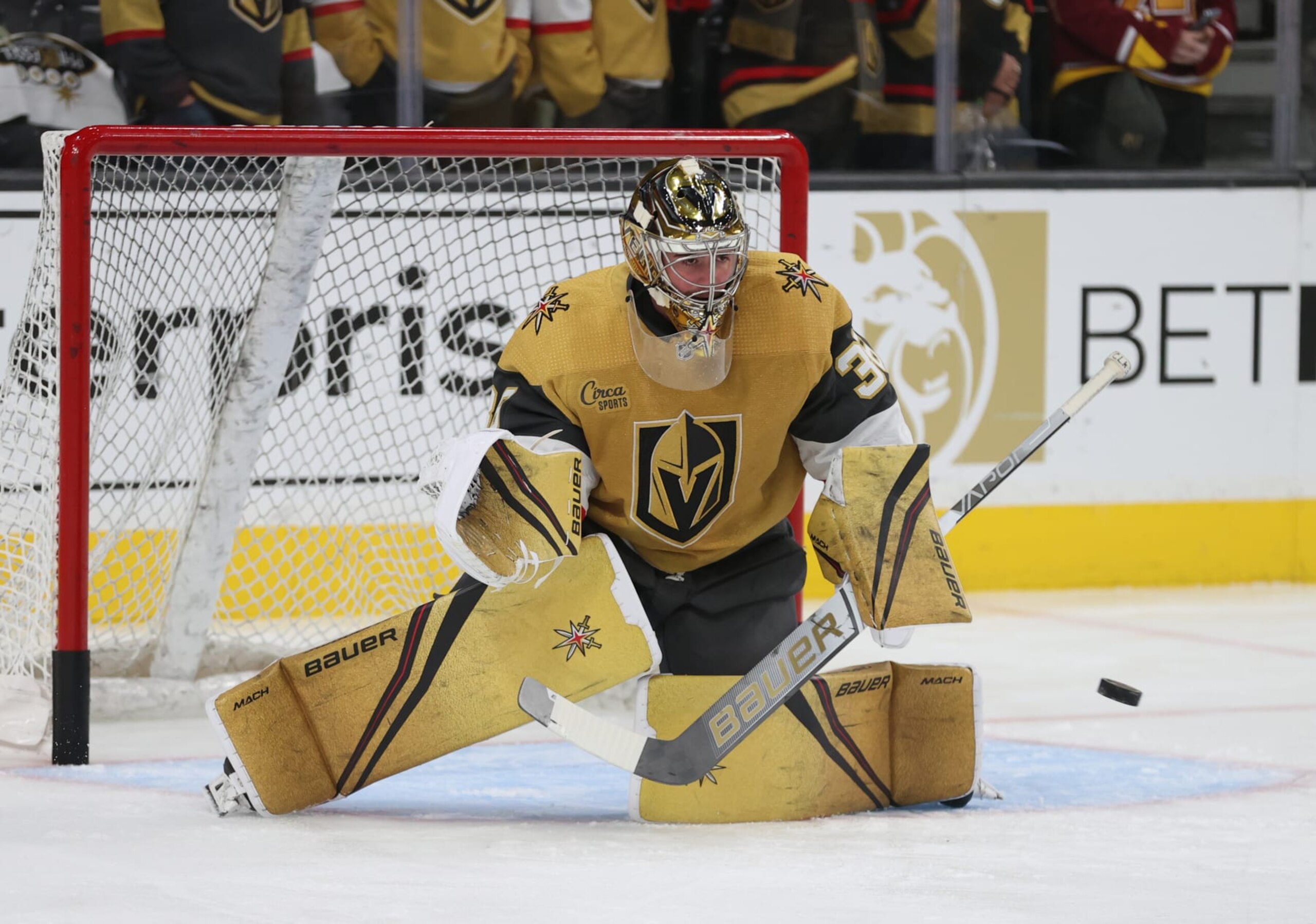LAS VEGAS, NEVADA - NOVEMBER 17: Logan Thompson #36 of the Vegas Golden Knights warms up prior to a game against the Arizona Coyotes at T-Mobile Arena on November 17, 2022 in Las Vegas, Nevada. (Photo by Zak Krill/NHLI via Getty Images)