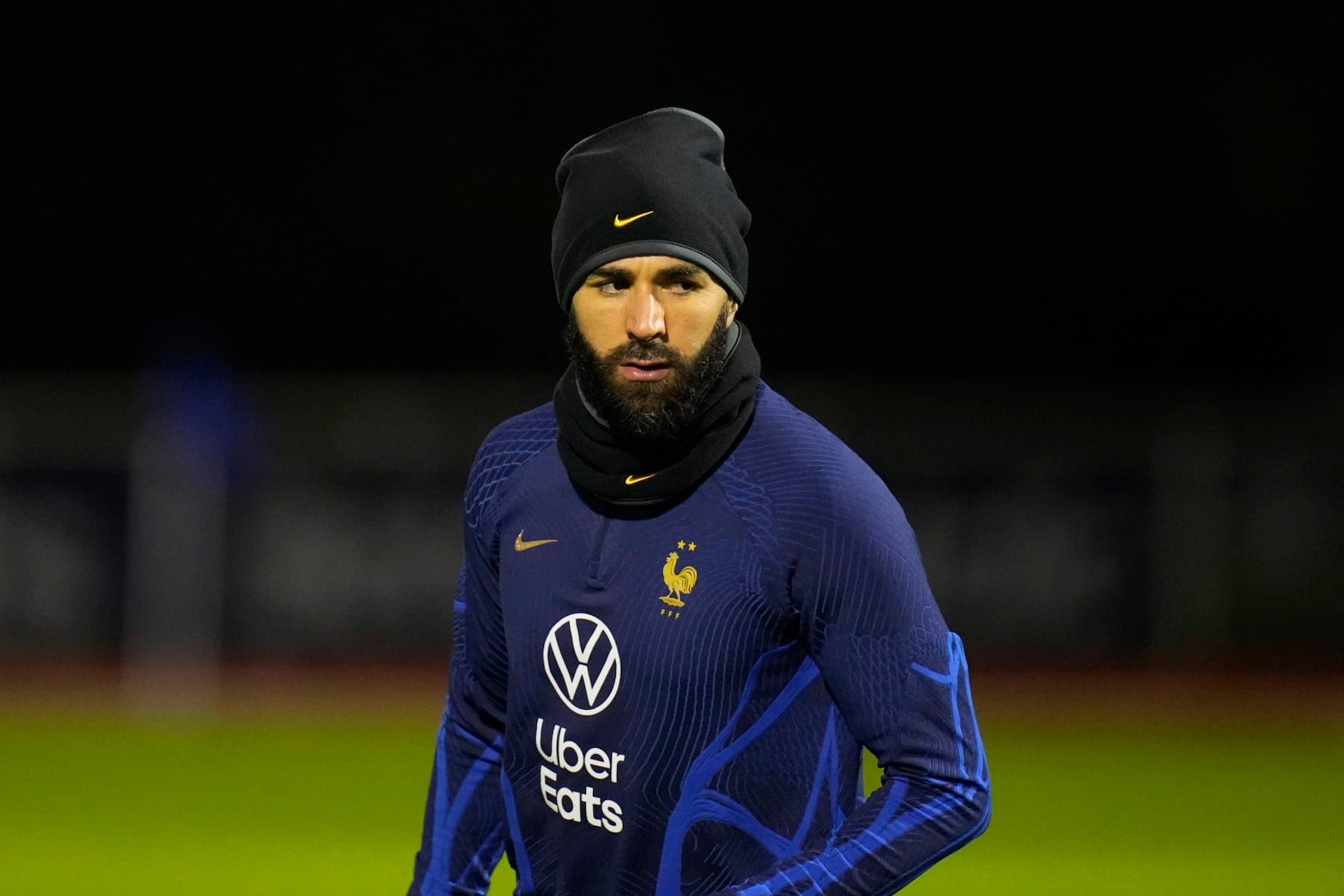 CLAIRE FONTAINE - NOVEMBER 15 : Karim Benzema is warming up during the 2nd training of the French Soccer National Team prior to the departure for the Soccer World Cup 2022, at the Centre National du Football, Clairefontaine in Yvelines, France. (Photo by Glenn Gervot/Icon Sportswire via Getty Images)