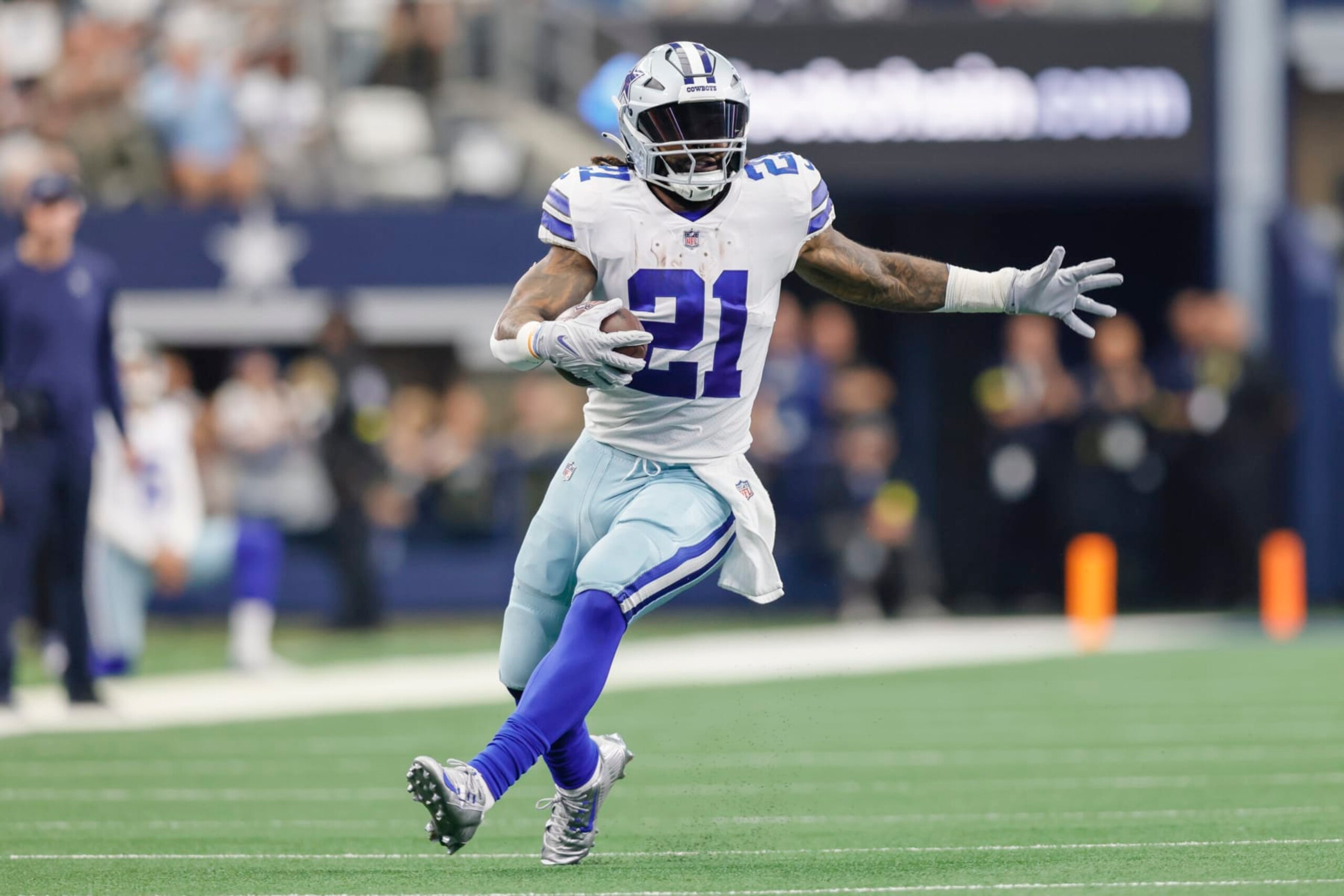 Cowboys RB Ezekiel Elliott Cowboys RB Ezekiel Elliott