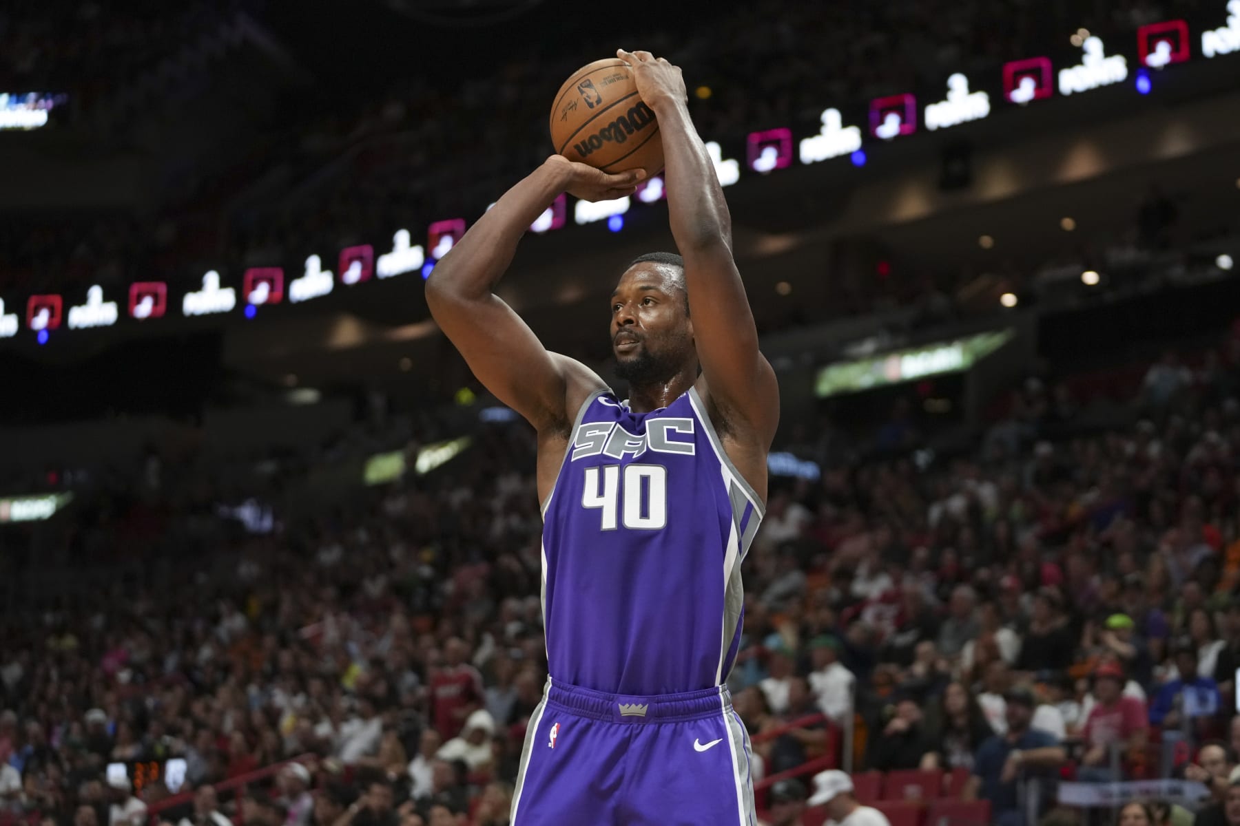 MIAMI, FL - NOVEMBER 02: Harrison Barnes #40 of the Sacramento Kings attempts a three-point basket during the first half against the Miami Heat at FTX Arena on November 2, 2022 in Miami, Florida. NOTE TO USER: User expressly acknowledges and agrees that,  by downloading and or using this photograph,  User is consenting to the terms and conditions of the Getty Images License Agreement.(Photo by Eric Espada/Getty Images)