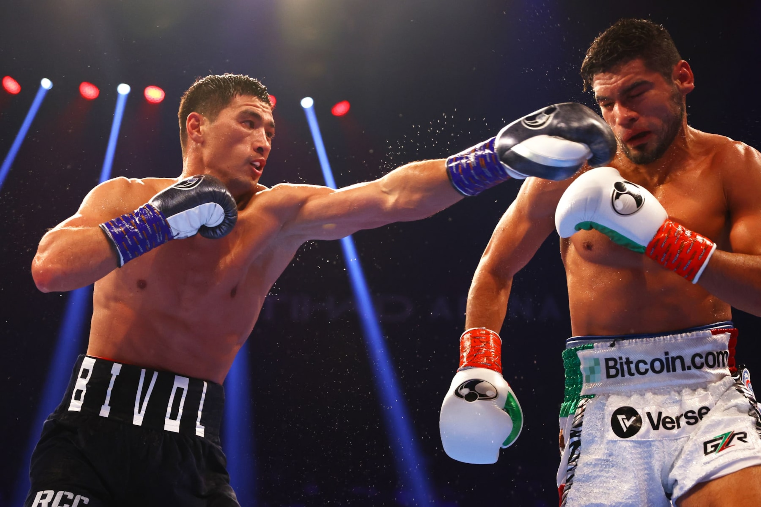 ABU DHABI, UNITED ARAB EMIRATES - NOVEMBER 05: Dmitrill Bivol punches Gilberto Ramirez during the WBA Super World Light Heavyweight Title fight between Dmitrii Bivol and Gilberto Ramirez at Etihad Arena on November 05, 2022 in Abu Dhabi, United Arab Emirates. (Photo by Francois Nel/Getty Images) ABU DHABI, UNITED ARAB EMIRATES - NOVEMBER 05: Dmitrill Bivol punches Gilberto Ramirez during the WBA Super World Light Heavyweight Title fight between Dmitrii Bivol and Gilberto Ramirez at Etihad Arena on November 05, 2022 in Abu Dhabi, United Arab Emirates. (Photo by Francois Nel/Getty Images)