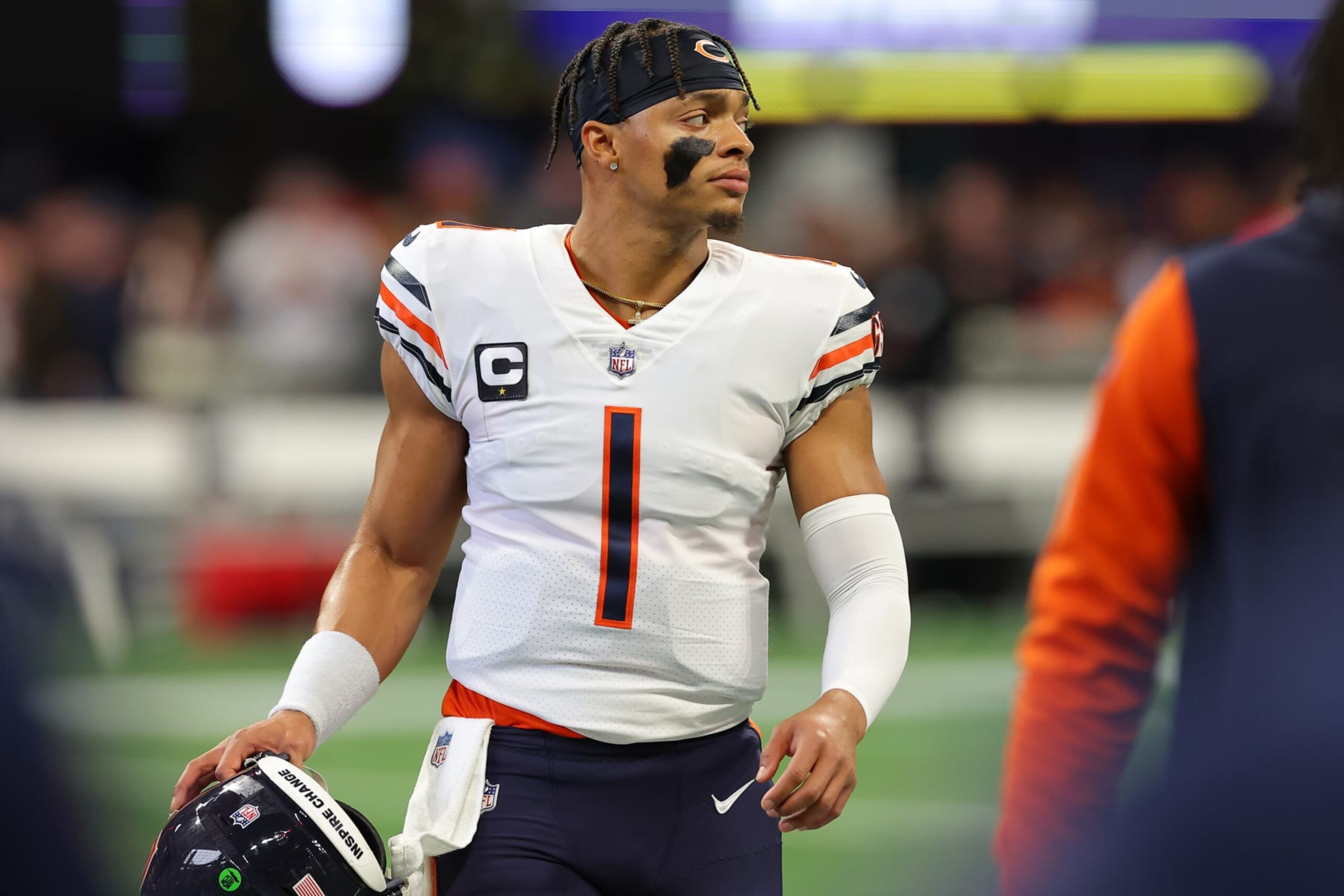 ATLANTA, GEORGIA - NOVEMBER 20: Justin Fields #1 of the Chicago Bears looks on during pregame against the Atlanta Falcons at Mercedes-Benz Stadium on November 20, 2022 in Atlanta, Georgia. (Photo by Kevin C. Cox/Getty Images)