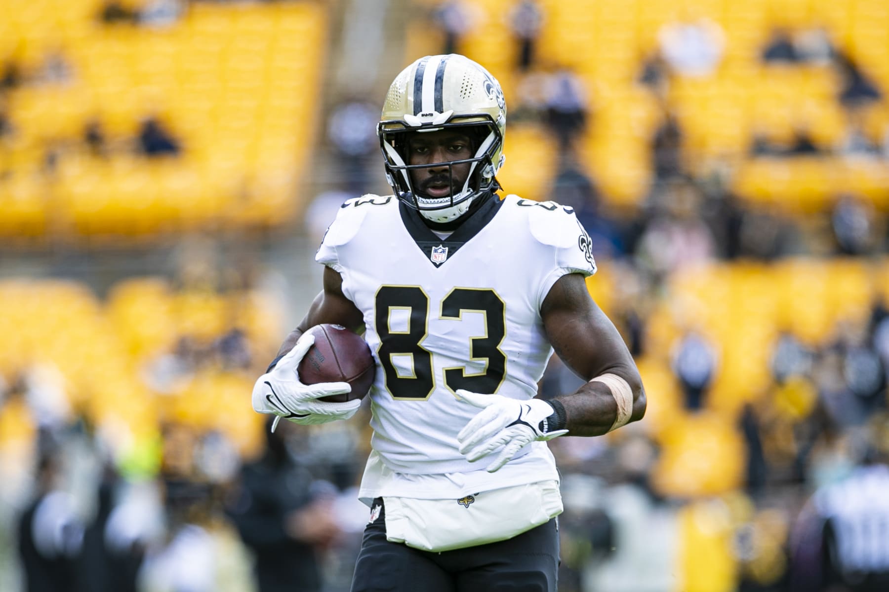 PITTSBURGH, PA - NOVEMBER 13: New Orleans Saints tight end Juwan Johnson (83) looks on during the national football league game between the New Orleans Saints and the Pittsburgh Steelers on November 13, 2022 at Acrisure Stadium in Pittsburgh, PA. (Photo by Mark Alberti/Icon Sportswire via Getty Images)