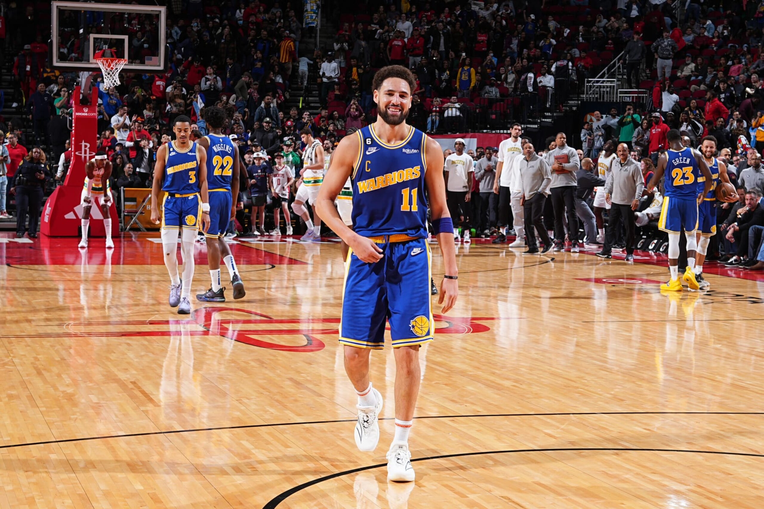 HOUSTON, TX - NOVEMBER 20: Klay Thompson #11 of the Golden State Warriors smiles after the game against the Houston Rockets on November 20, 2022 at the Toyota Center in Houston, Texas. NOTE TO USER: User expressly acknowledges and agrees that, by downloading and or using this photograph, User is consenting to the terms and conditions of the Getty Images License Agreement. Mandatory Copyright Notice: Copyright 2022 NBAE (Photo by Garrett Ellwood/NBAE via Getty Images) HOUSTON, TX - NOVEMBER 20: Klay Thompson #11 of the Golden State Warriors smiles after the game against the Houston Rockets on November 20, 2022 at the Toyota Center in Houston, Texas. NOTE TO USER: User expressly acknowledges and agrees that, by downloading and or using this photograph, User is consenting to the terms and conditions of the Getty Images License Agreement. Mandatory Copyright Notice: Copyright 2022 NBAE (Photo by Garrett Ellwood/NBAE via Getty Images)