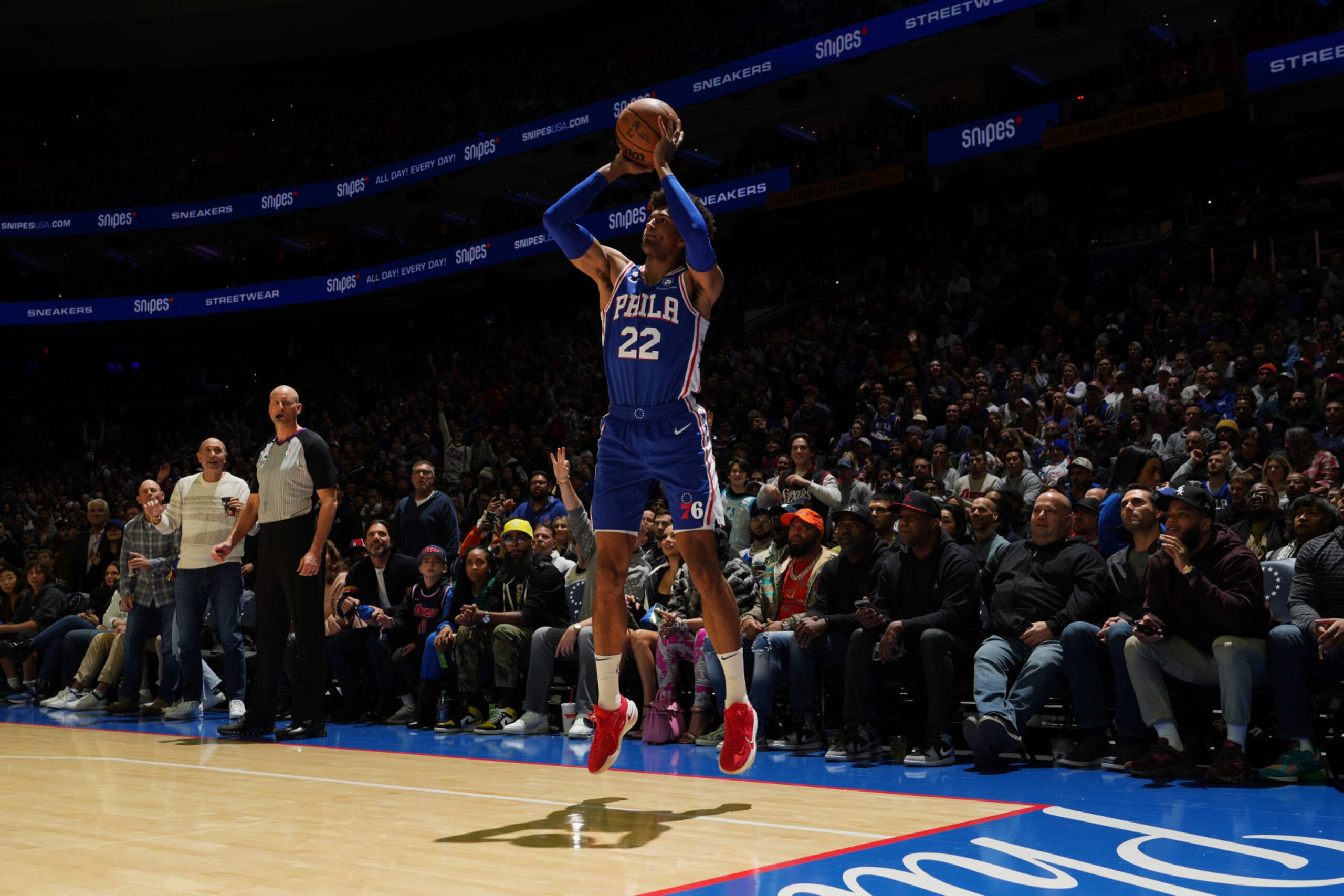 PHILADELPHIA, PA - NOVEMBER 22: Matisse Thybulle #22 of the Philadelphia 76ers shoots the ball during the game against the Brooklyn Nets on November 22, 2022 at the Wells Fargo Center in Philadelphia, Pennsylvania NOTE TO USER: User expressly acknowledges and agrees that, by downloading and/or using this Photograph, user is consenting to the terms and conditions of the Getty Images License Agreement. Mandatory Copyright Notice: Copyright 2022 NBAE (Photo by Jesse D. Garrabrant/NBAE via Getty Images)