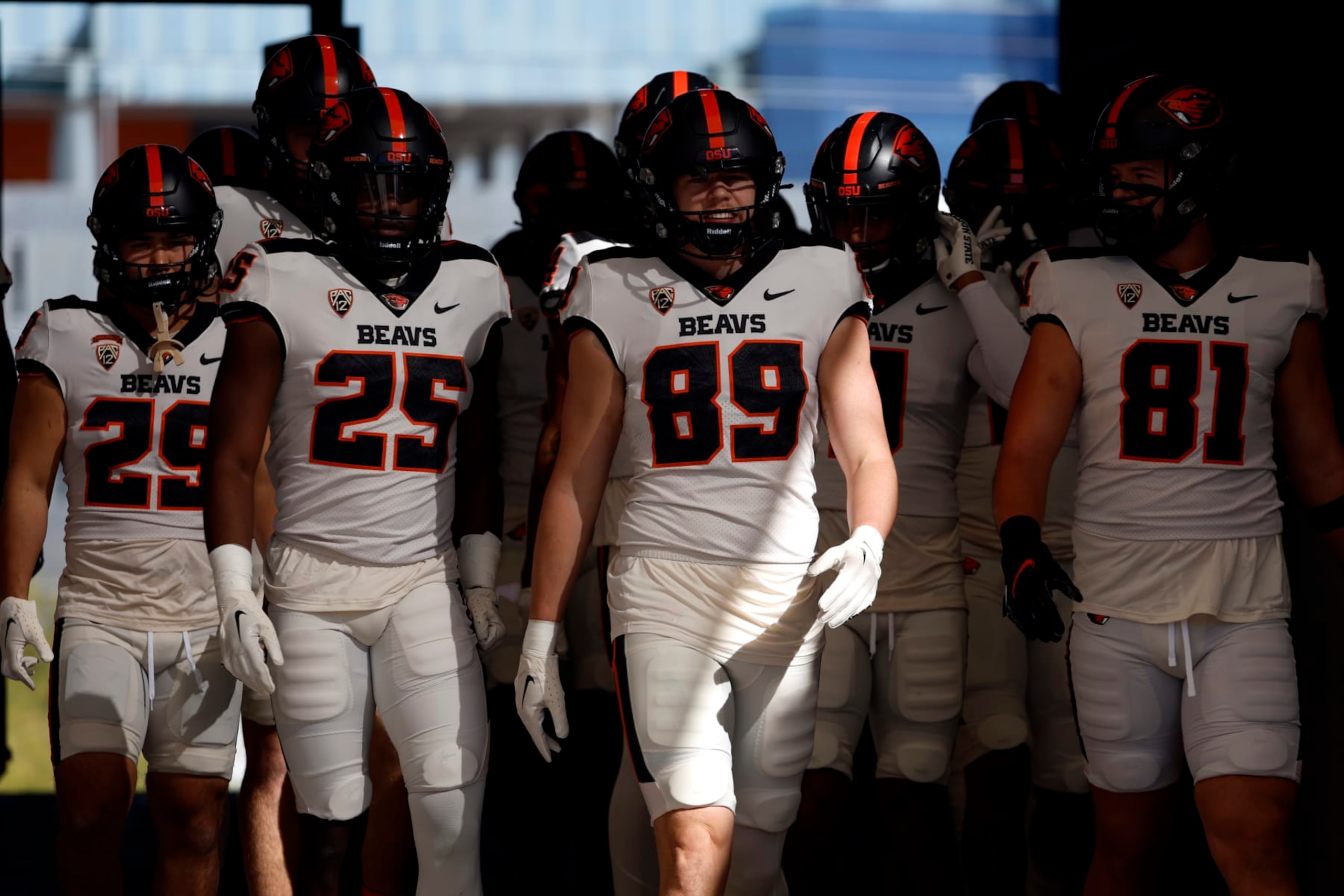 TEMPE, ARIZONA - NOVEMBER 19: Tight end Bryce Caufield #89 of the Oregon State Beavers takes the field before the game against the Arizona State Sun Devils at Sun Devil Stadium on November 19, 2022 in Tempe, Arizona. (Photo by Chris Coduto/Getty Images)
