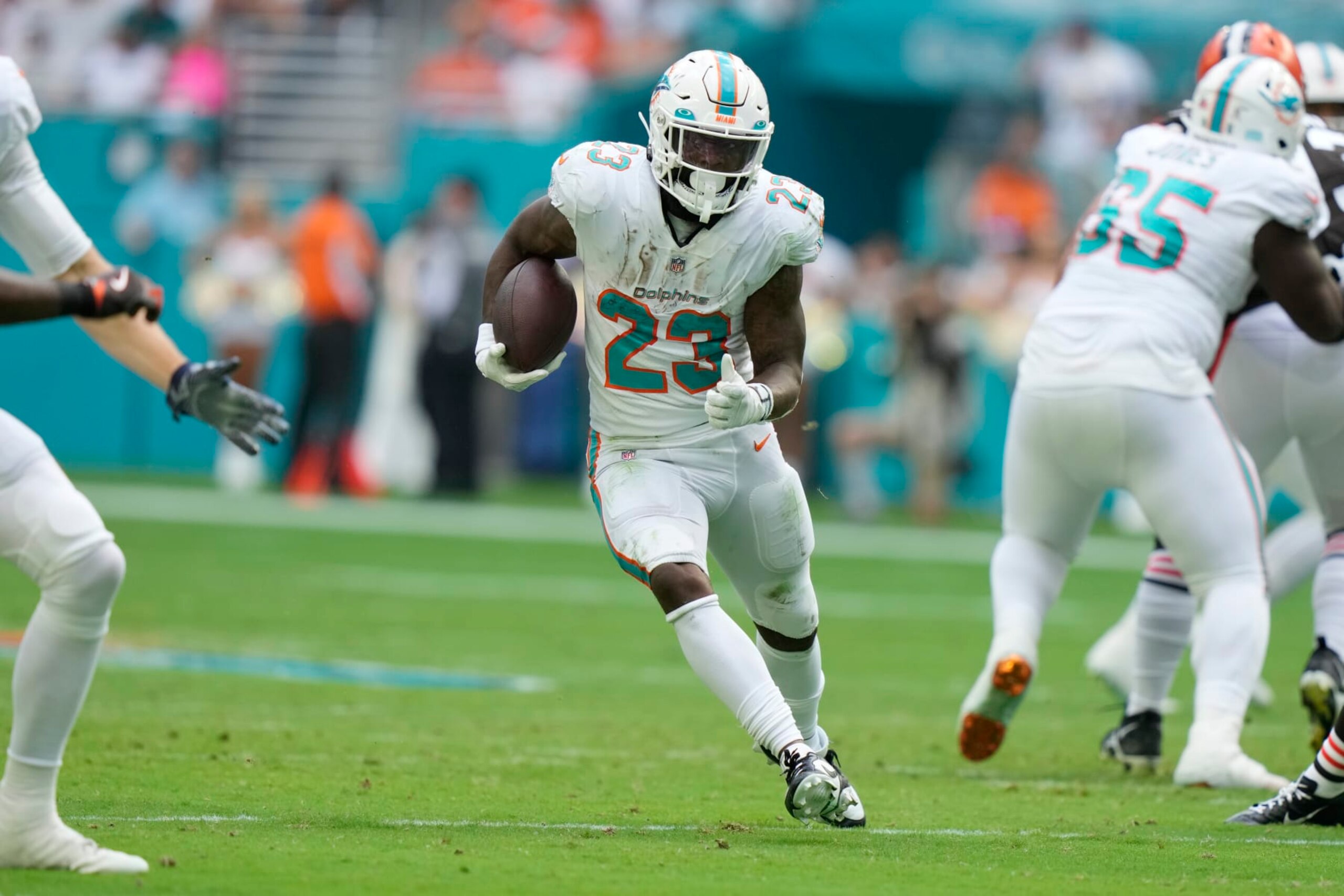 Miami Dolphins running back Jeff Wilson Jr. (23) runs a play during the first half of an NFL football game against the Cleveland Browns, Sunday, Nov. 13, 2022, in Miami Gardens, Fla. (AP Photo/Lynne Sladky) Miami Dolphins running back Jeff Wilson Jr. (23) runs a play during the first half of an NFL football game against the Cleveland Browns, Sunday, Nov. 13, 2022, in Miami Gardens, Fla. (AP Photo/Lynne Sladky)