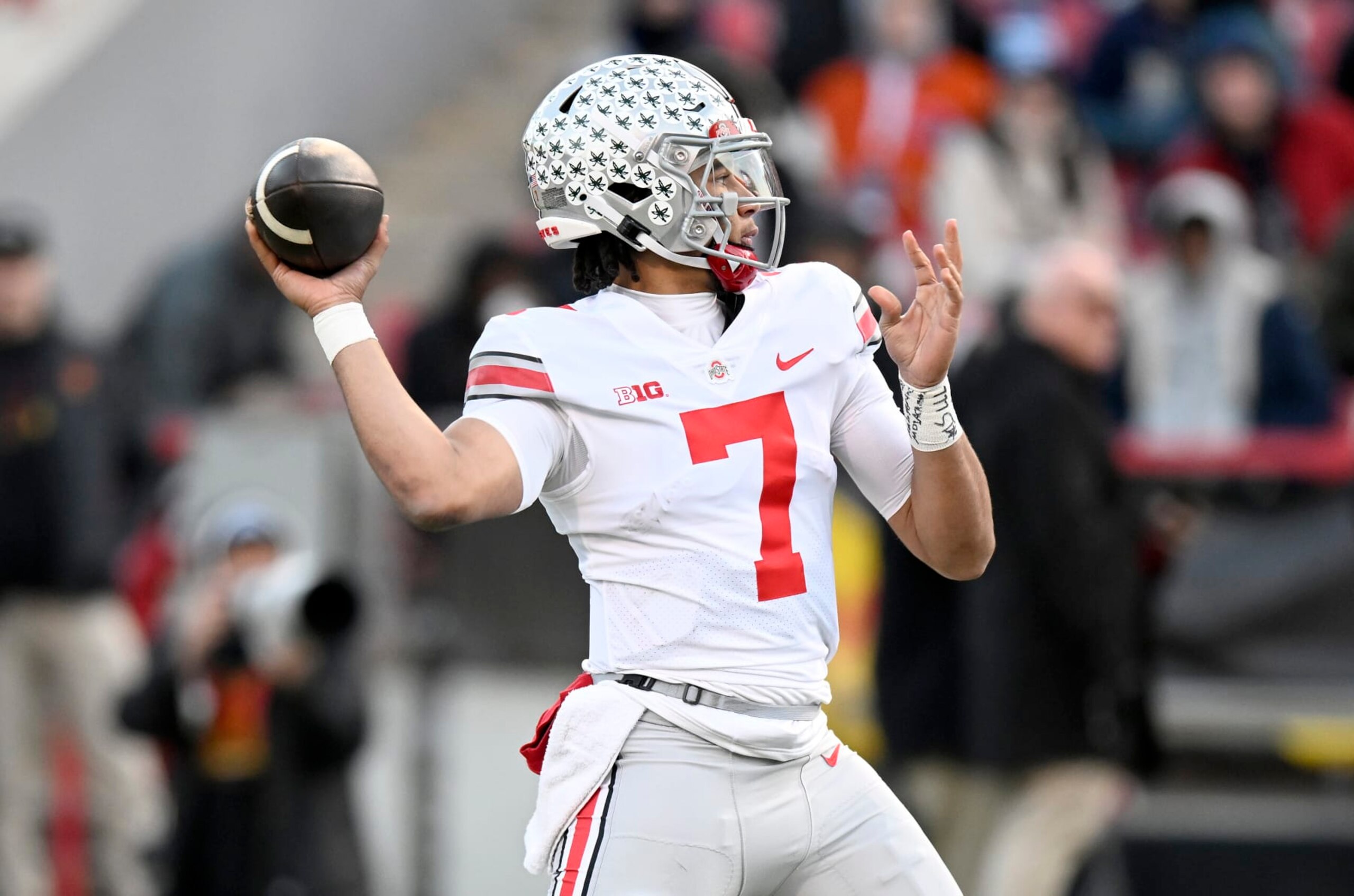 COLLEGE PARK, MARYLAND - NOVEMBER 19: C.J. Stroud #7 of the Ohio State Buckeyes throws a pass against the Maryland Terrapins at SECU Stadium on November 19, 2022 in College Park, Maryland. (Photo by G Fiume/Getty Images)