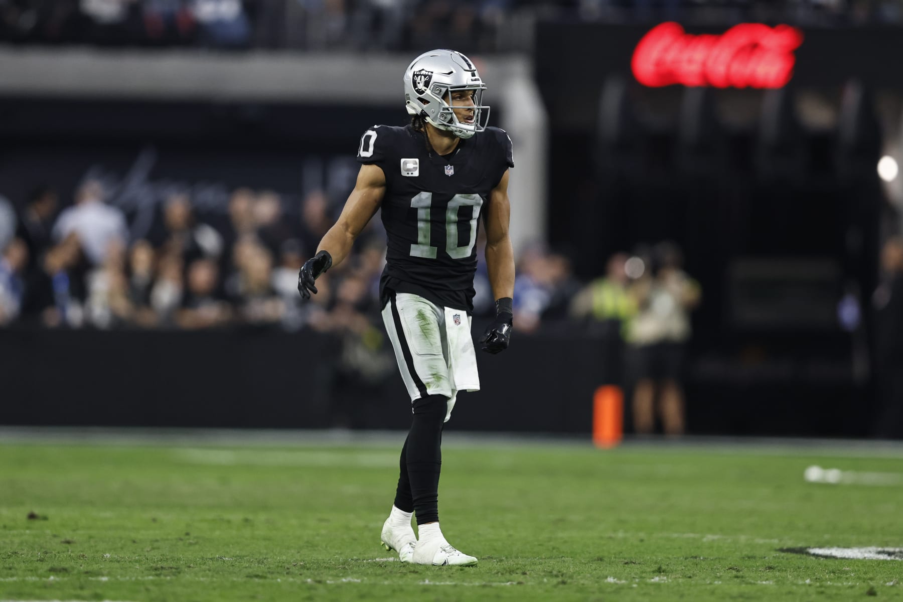 LAS VEGAS, NEVADA - NOVEMBER 13: Mack Hollins #10 of the Las Vegas Raiders lines up during an NFL game between the Las Vegas Raiders and the Indianapolis Colts at Allegiant Stadium on November 13, 2022 in Las Vegas, Nevada. (Photo by Michael Owens/Getty Images)