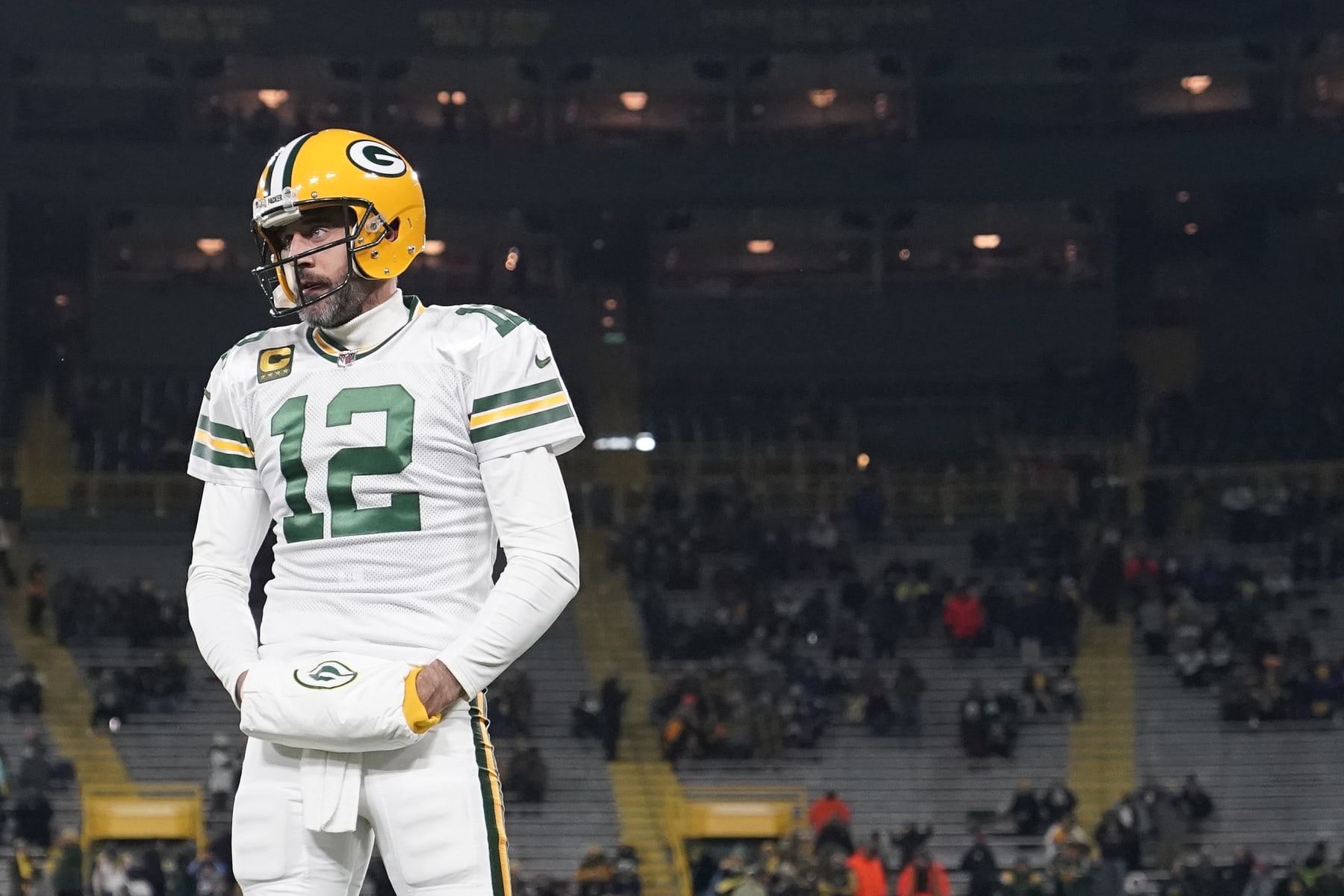 GREEN BAY, WISCONSIN - NOVEMBER 17: Aaron Rodgers #12 of the Green Bay Packers warms up prior to the game against the Tennessee Titans at Lambeau Field on November 17, 2022 in Green Bay, Wisconsin. (Photo by Patrick McDermott/Getty Images)