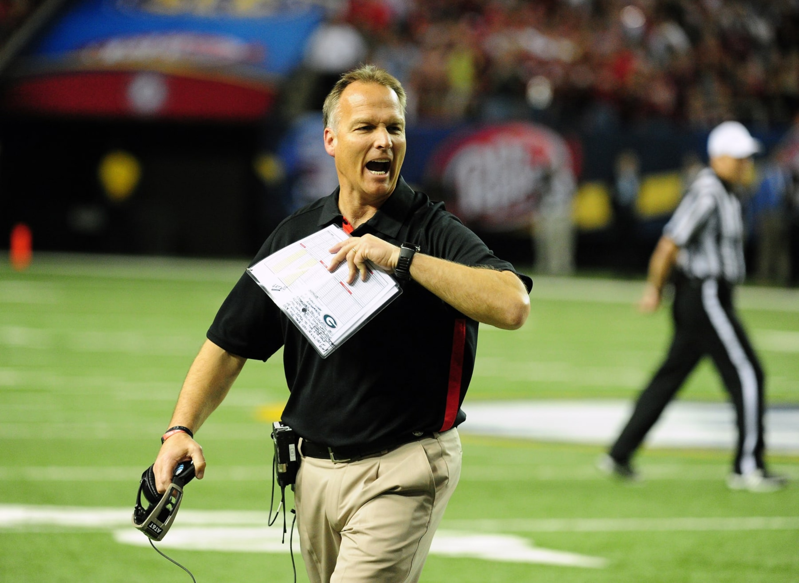 ATLANTA, GA - DECEMBER 1: Head Coach Mark Richt of the Georgia Bulldogs reacts to a play against the Alabama Crimson Tide during the SEC Championship Game at the Georgia Dome on December 1, 2012 in Atlanta, Georgia. (Photo by Scott Cunningham/Getty Images)