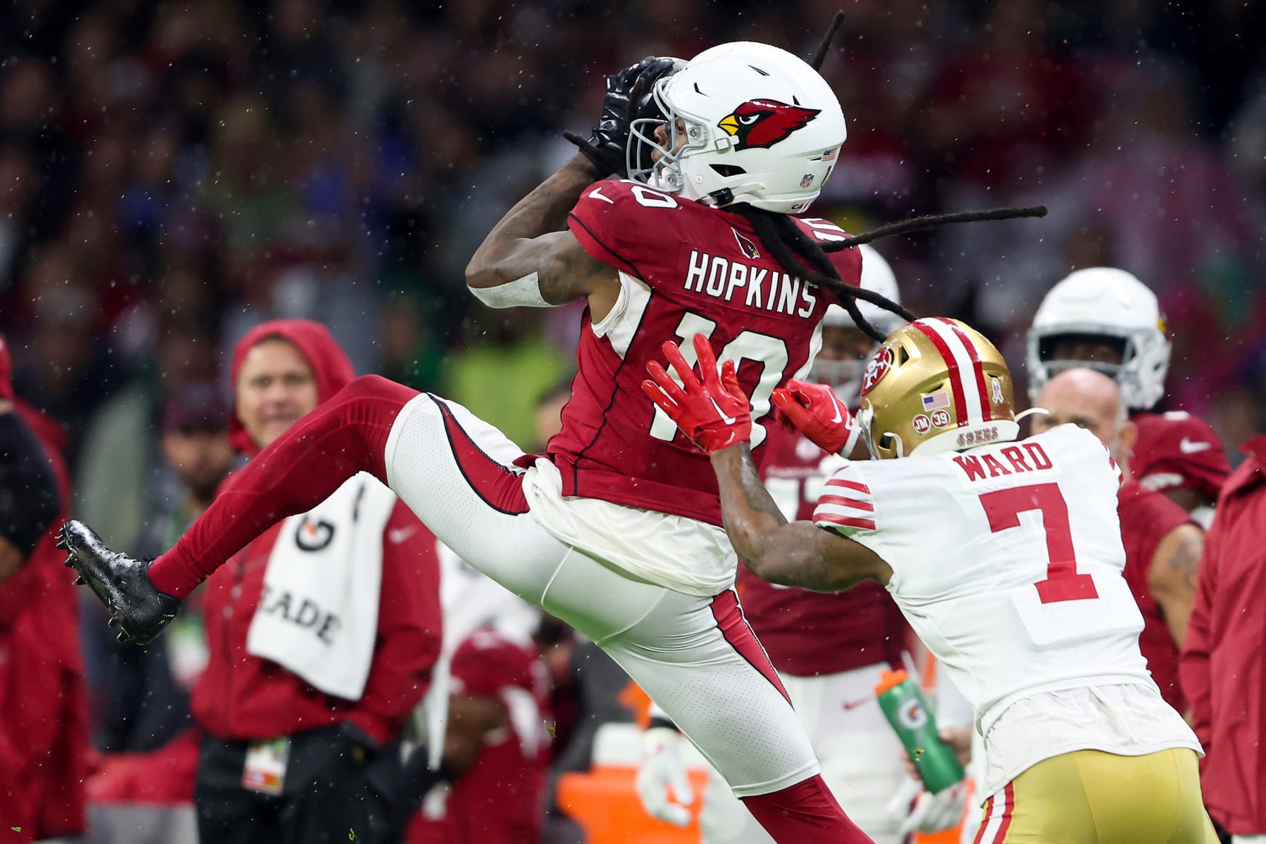 MEXICO CITY, MEXICO - NOVEMBER 21: DeAndre Hopkins #10 of the Arizona Cardinals makes a catch over Charvarius Ward #7 of the San Francisco 49ers during the first half at Estadio Azteca on November 21, 2022 in Mexico City, Mexico. (Photo by Sean M. Haffey/Getty Images)