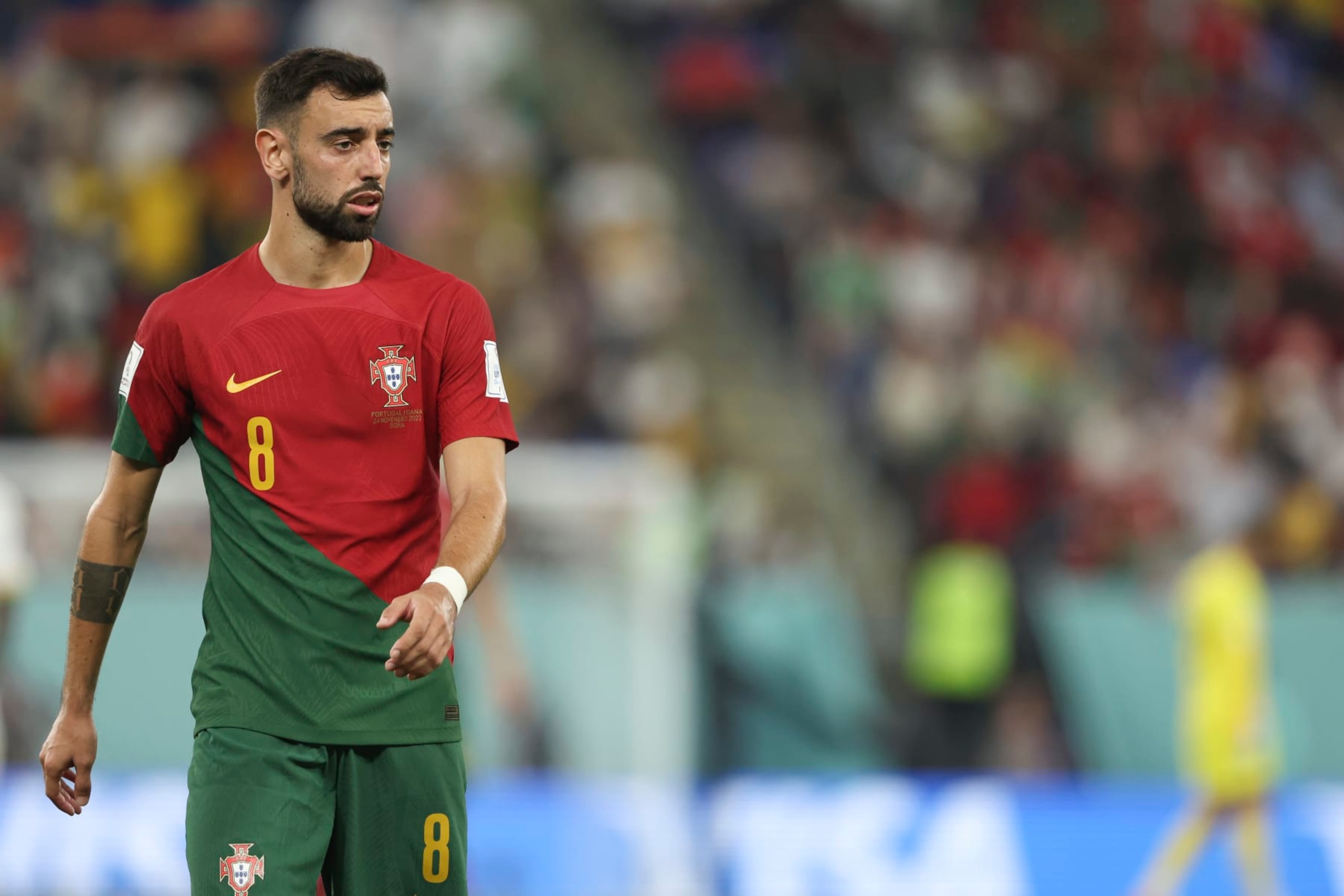 DOHA, QATAR - NOVEMBER 24: Bruno Fernandes of Portugal during the FIFA World Cup Qatar 2022 Group H match between Portugal and Ghana at Stadium 974 on November 24, 2022 in Doha, Qatar. (Photo by Matthew Ashton - AMA/Getty Images) DOHA, QATAR - NOVEMBER 24: Bruno Fernandes of Portugal during the FIFA World Cup Qatar 2022 Group H match between Portugal and Ghana at Stadium 974 on November 24, 2022 in Doha, Qatar. (Photo by Matthew Ashton - AMA/Getty Images)