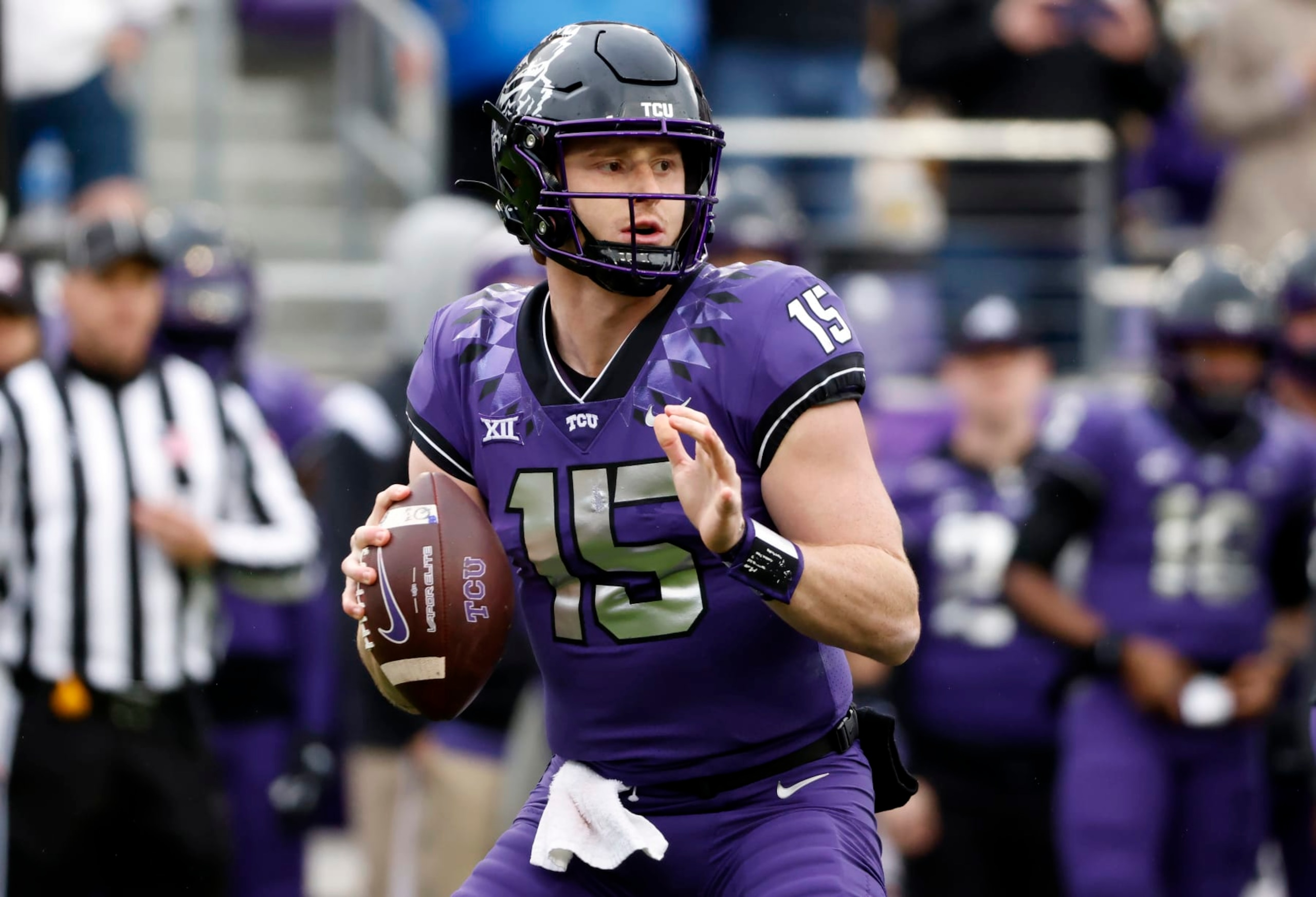 FORT WORTH, TX - NOVEMBER 26: Quarterback Max Duggan #15 of the TCU Horned Frogs looks to throw against the Iowa State Cyclones during the first half at Amon G. Carter Stadium on November 26, 2022 in Fort Worth, Texas. (Photo by Ron Jenkins/Getty Images)