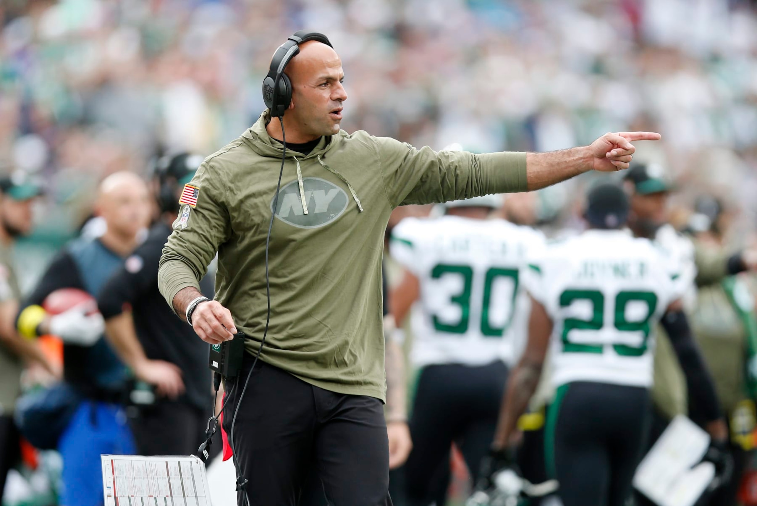 EAST RUTHERFORD, NEW JERSEY - NOVEMBER 06: (NEW YORK DAILIES OUT) Head coach Robert Saleh of the New York Jets in action against the Buffalo Bills at MetLife Stadium on November 06, 2022 in East Rutherford, New Jersey. The Jets defeated the Bills 20-17. (Photo by Jim McIsaac/Getty Images) EAST RUTHERFORD, NEW JERSEY - NOVEMBER 06: (NEW YORK DAILIES OUT) Head coach Robert Saleh of the New York Jets in action against the Buffalo Bills at MetLife Stadium on November 06, 2022 in East Rutherford, New Jersey. The Jets defeated the Bills 20-17. (Photo by Jim McIsaac/Getty Images)