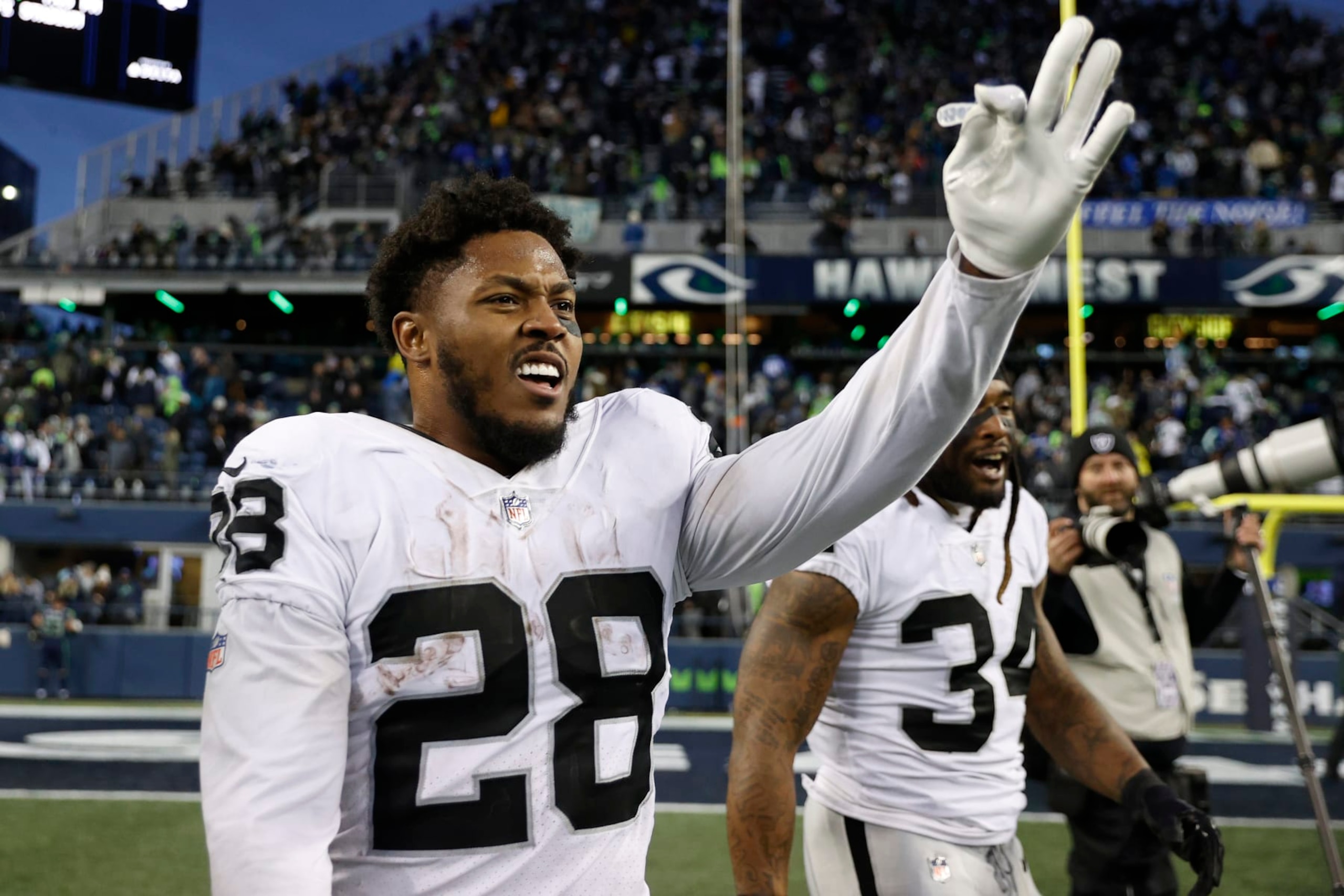 Raiders RB Josh Jacobs Raiders RB Josh Jacobs