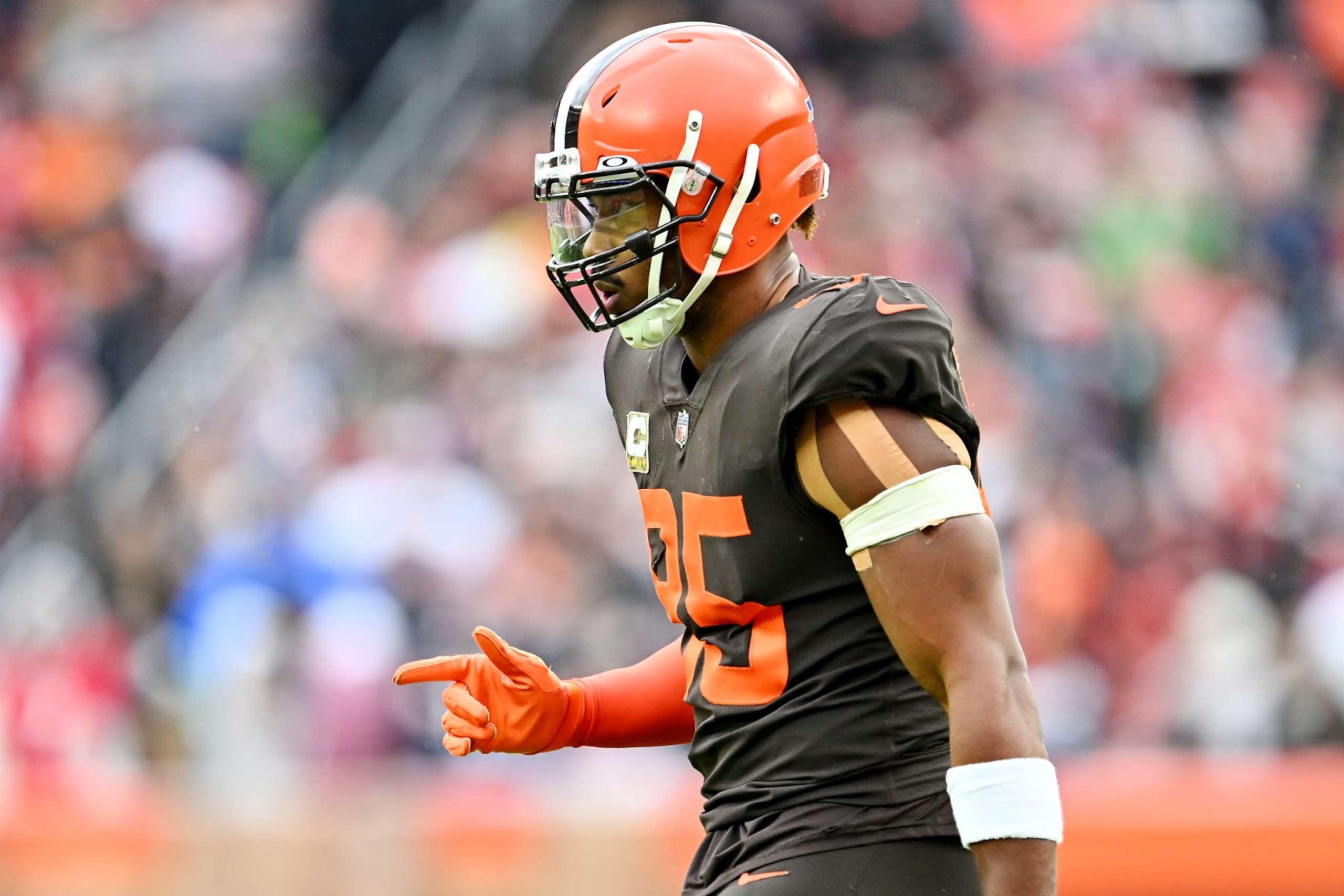 Browns DE Myles Garrett Browns DE Myles Garrett