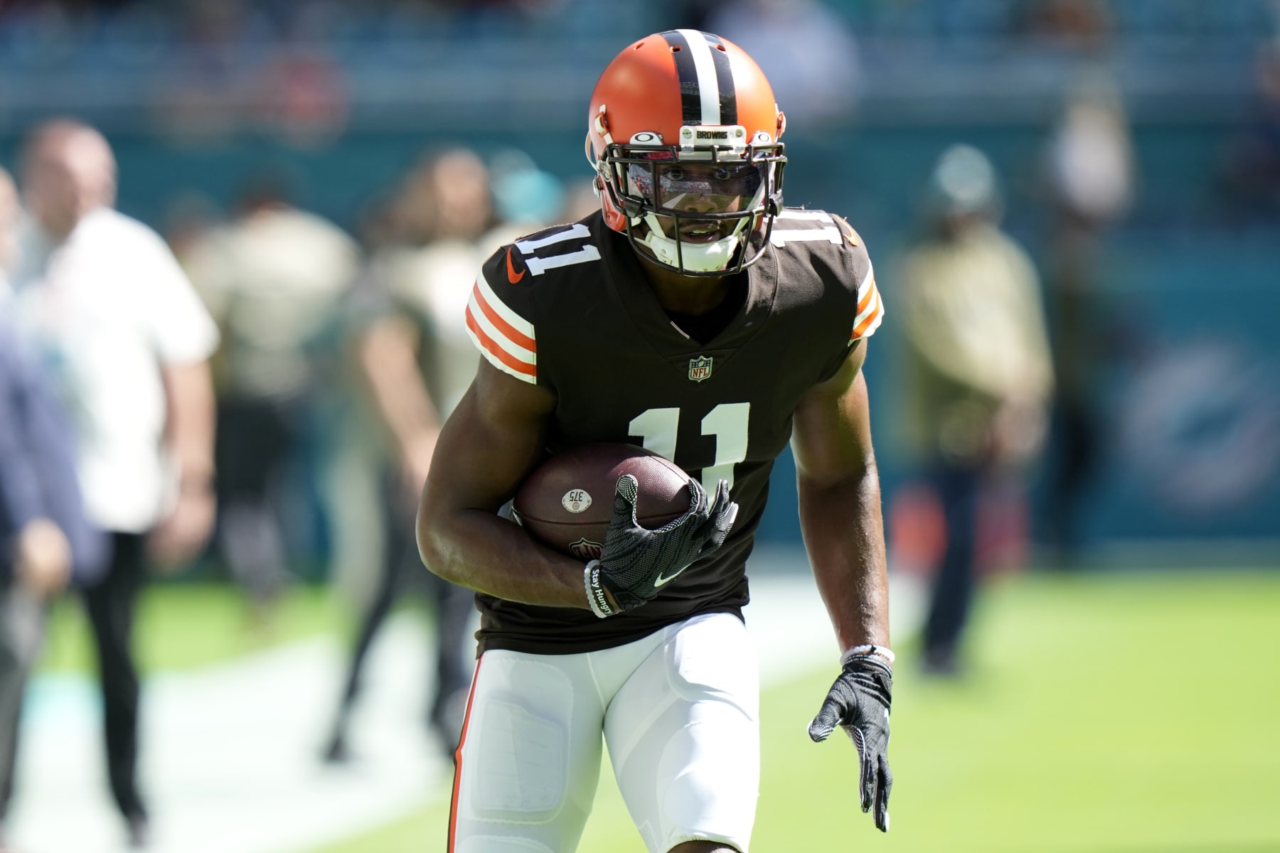 Cleveland Browns wide receiver Donovan Peoples-Jones (11) runs with the ball before an NFL football game, Sunday, Nov. 13, 2022, in Miami Gardens, Fla. (AP Photo/Lynne Sladky)