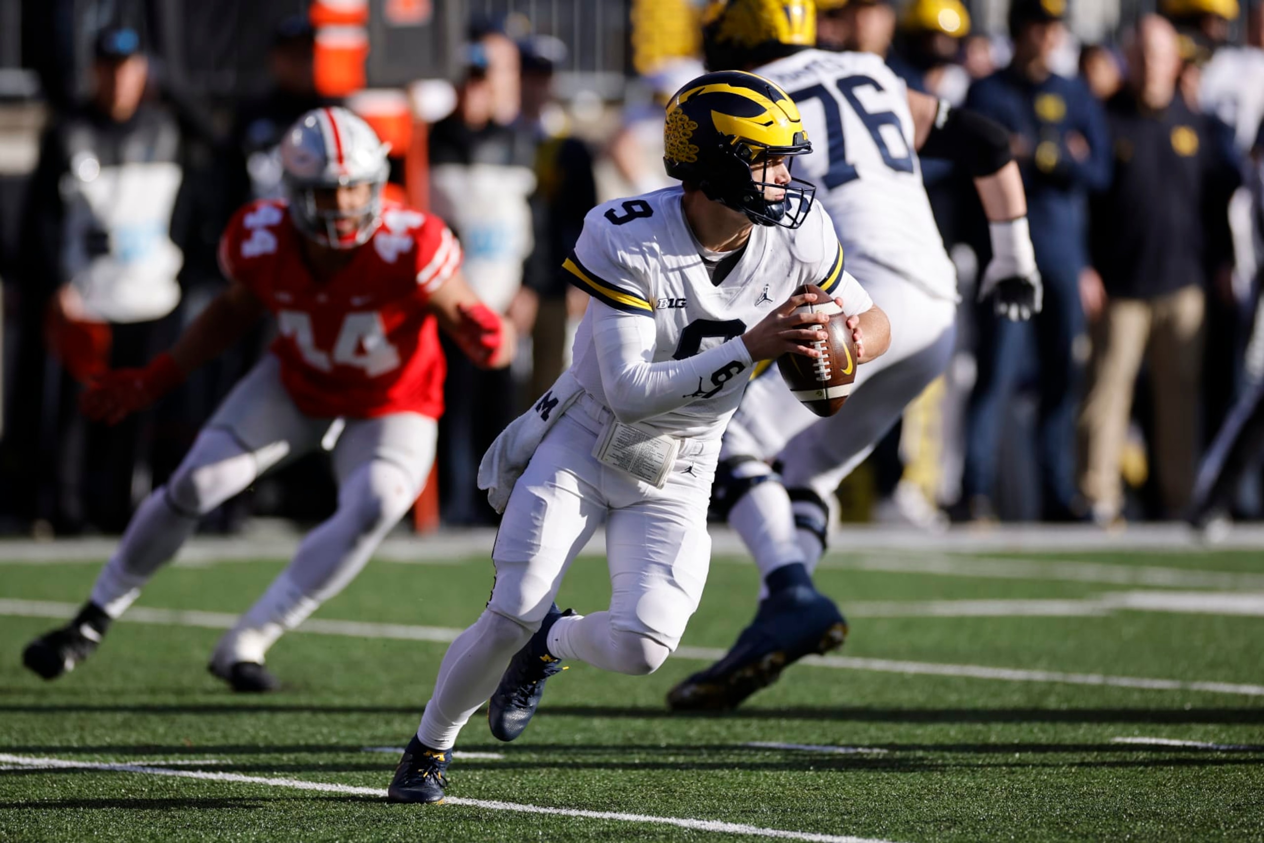 COLUMBUS, OH - NOVEMBER 26: Michigan Wolverines quarterback J.J. McCarthy (9) looks to pass during a college football game against the Ohio State Buckeyes on November 26, 2022 at Ohio Stadium in Columbus, Ohio. (Photo by Joe Robbins/Icon Sportswire via Getty Images) COLUMBUS, OH - NOVEMBER 26: Michigan Wolverines quarterback J.J. McCarthy (9) looks to pass during a college football game against the Ohio State Buckeyes on November 26, 2022 at Ohio Stadium in Columbus, Ohio. (Photo by Joe Robbins/Icon Sportswire via Getty Images)