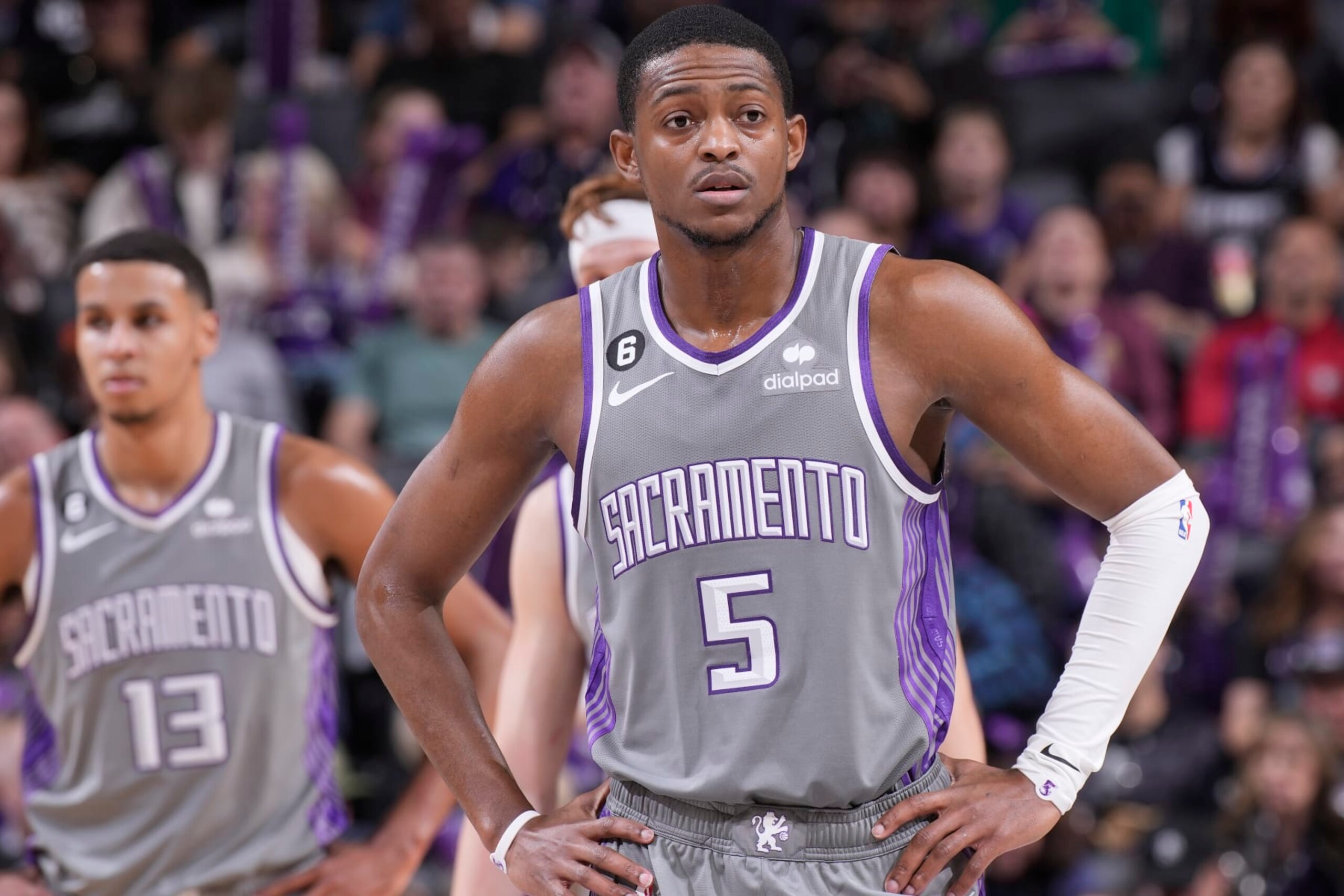 SACRAMENTO, CA - NOVEMBER 20: DeAaron Fox #5 of the Sacramento Kings looks on during the game against the Detroit Pistons on November 20, 2022 at Golden 1 Center in Sacramento, California. NOTE TO USER: User expressly acknowledges and agrees that, by downloading and or using this photograph, User is consenting to the terms and conditions of the Getty Images Agreement. Mandatory Copyright Notice: Copyright 2022 NBAE (Photo by Rocky Widner/NBAE via Getty Images) SACRAMENTO, CA - NOVEMBER 20: DeAaron Fox #5 of the Sacramento Kings looks on during the game against the Detroit Pistons on November 20, 2022 at Golden 1 Center in Sacramento, California. NOTE TO USER: User expressly acknowledges and agrees that, by downloading and or using this photograph, User is consenting to the terms and conditions of the Getty Images Agreement. Mandatory Copyright Notice: Copyright 2022 NBAE (Photo by Rocky Widner/NBAE via Getty Images)