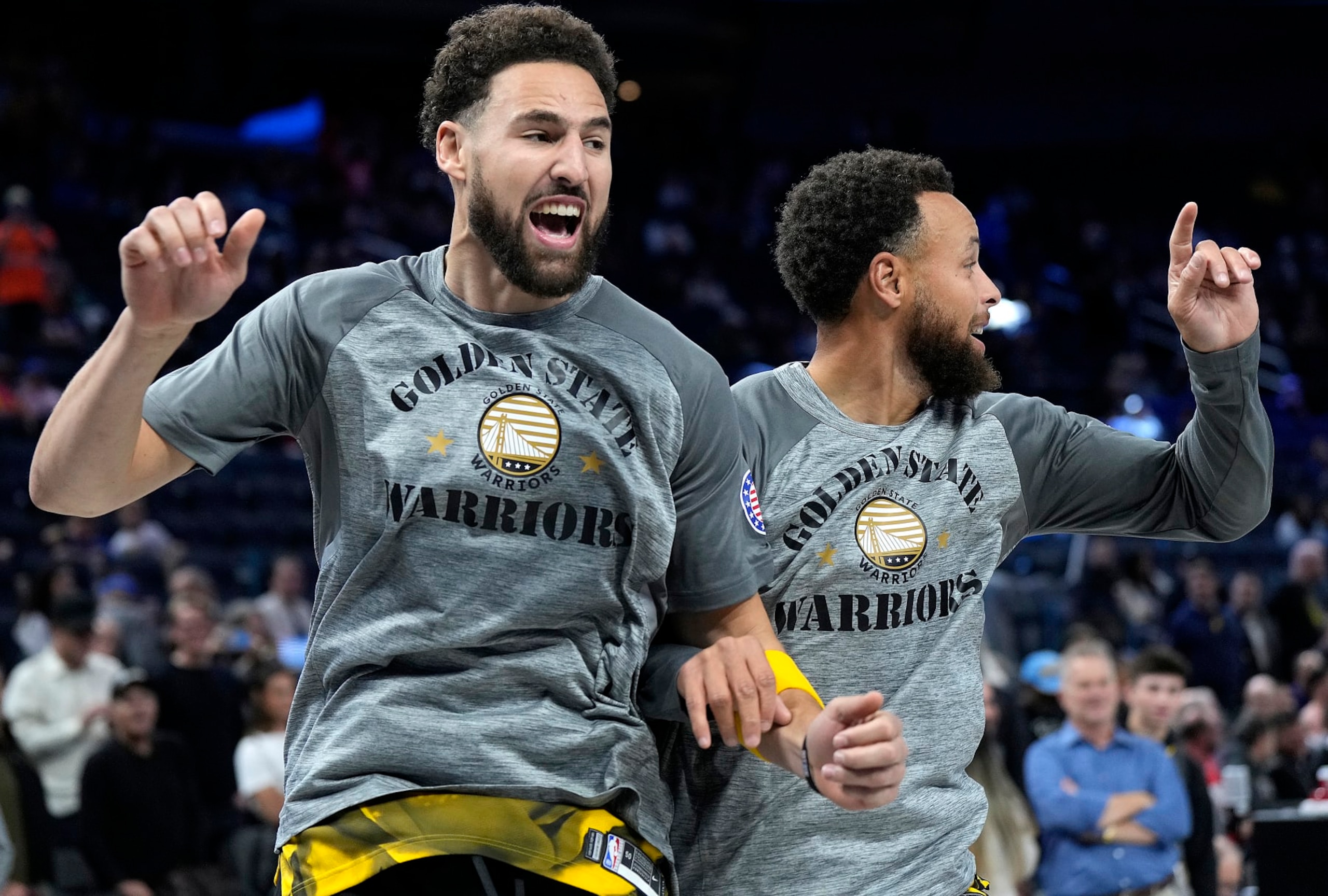 SAN FRANCISCO, CALIFORNIA - NOVEMBER 11: Klay Thompson #11 and Stephen Curry #30 of the Golden State Warriors having fun while warming up prior to playing the Cleveland Cavaliers in a NBA basketball game at Chase Center on November 11, 2022 in San Francisco, California. NOTE TO USER: User expressly acknowledges and agrees that, by downloading and or using this photograph, User is consenting to the terms and conditions of the Getty Images License Agreement. (Photo by Thearon W. Henderson/Getty Images) SAN FRANCISCO, CALIFORNIA - NOVEMBER 11: Klay Thompson #11 and Stephen Curry #30 of the Golden State Warriors having fun while warming up prior to playing the Cleveland Cavaliers in a NBA basketball game at Chase Center on November 11, 2022 in San Francisco, California. NOTE TO USER: User expressly acknowledges and agrees that, by downloading and or using this photograph, User is consenting to the terms and conditions of the Getty Images License Agreement. (Photo by Thearon W. Henderson/Getty Images)