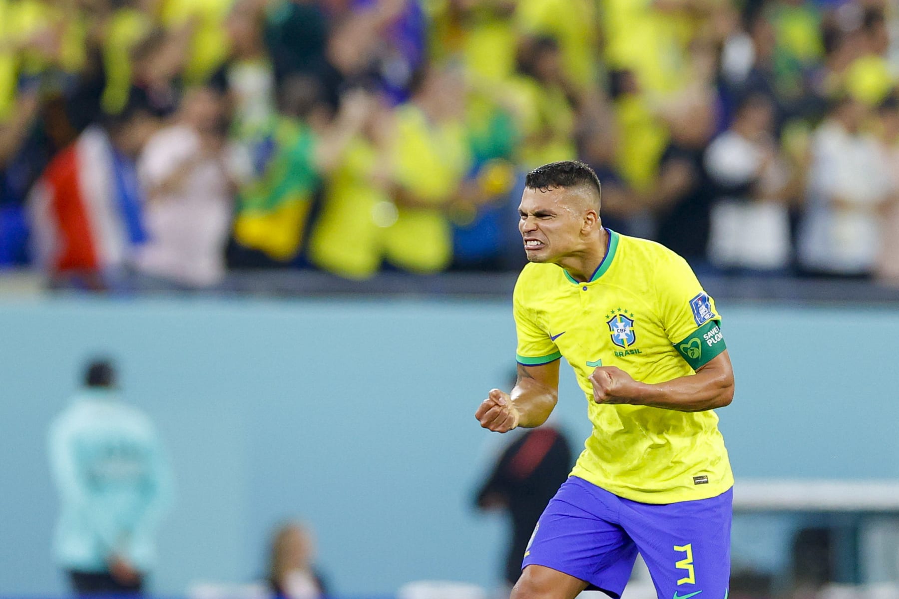 DOHA, QATAR - NOVEMBER 28: Thiago Silva of Brazil Goal celebration, celebrating with his team after Casemiro of Brazil scored the 1:0 during the FIFA World Cup Qatar 2022 Group G match between Brazil and Switzerland at Stadium 974 on November 28, 2022 in Doha, Qatar. (Photo by Matteo Ciambelli/DeFodi Images via Getty Images)