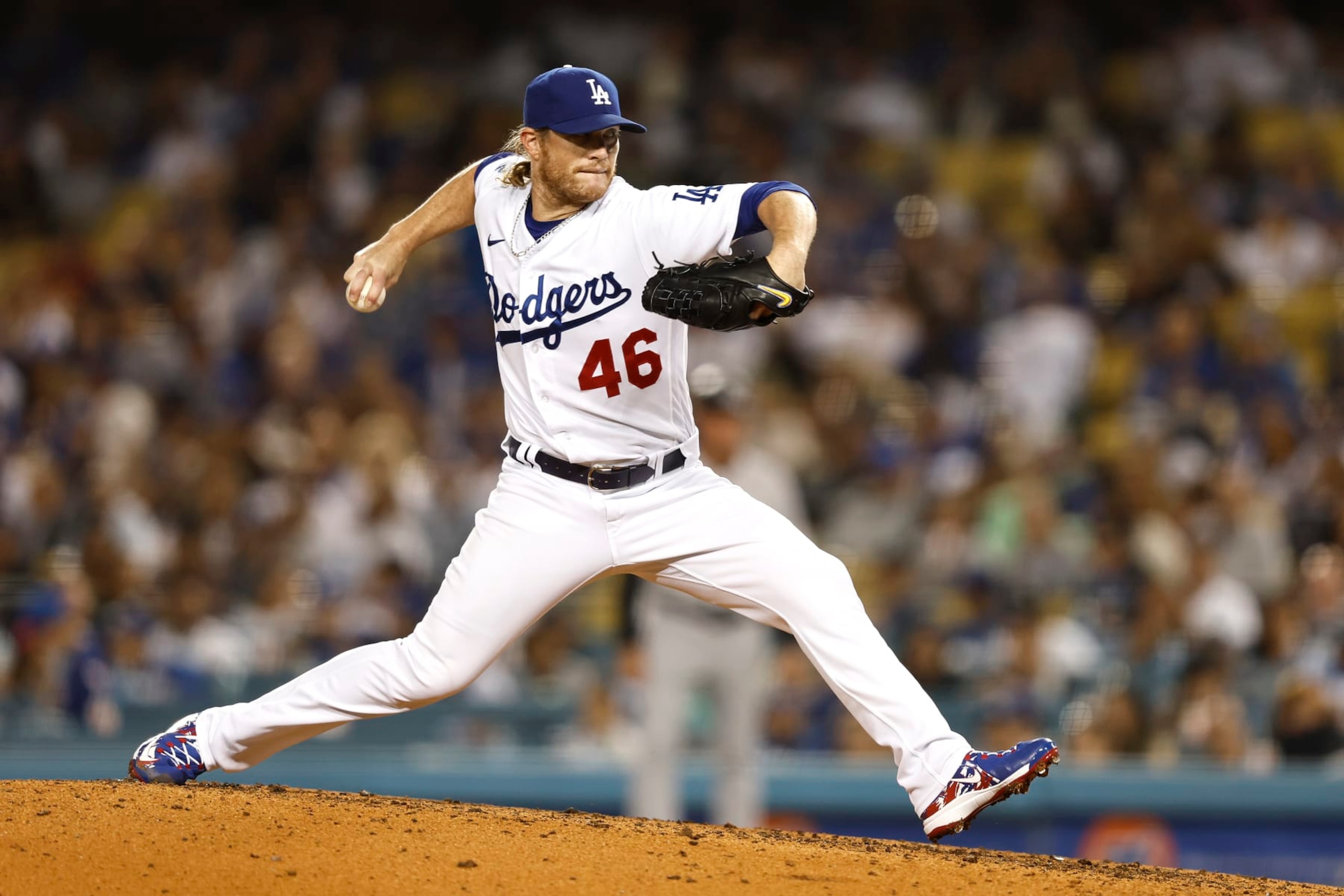 LOS ANGELES, CALIFORNIA - OCTOBER 01: Craig Kimbrel #46 of the Los Angeles Dodgers pitches against the Colorado Rockies during the sixth inning at Dodger Stadium on October 01, 2022 in Los Angeles, California. (Photo by Michael Owens/Getty Images)