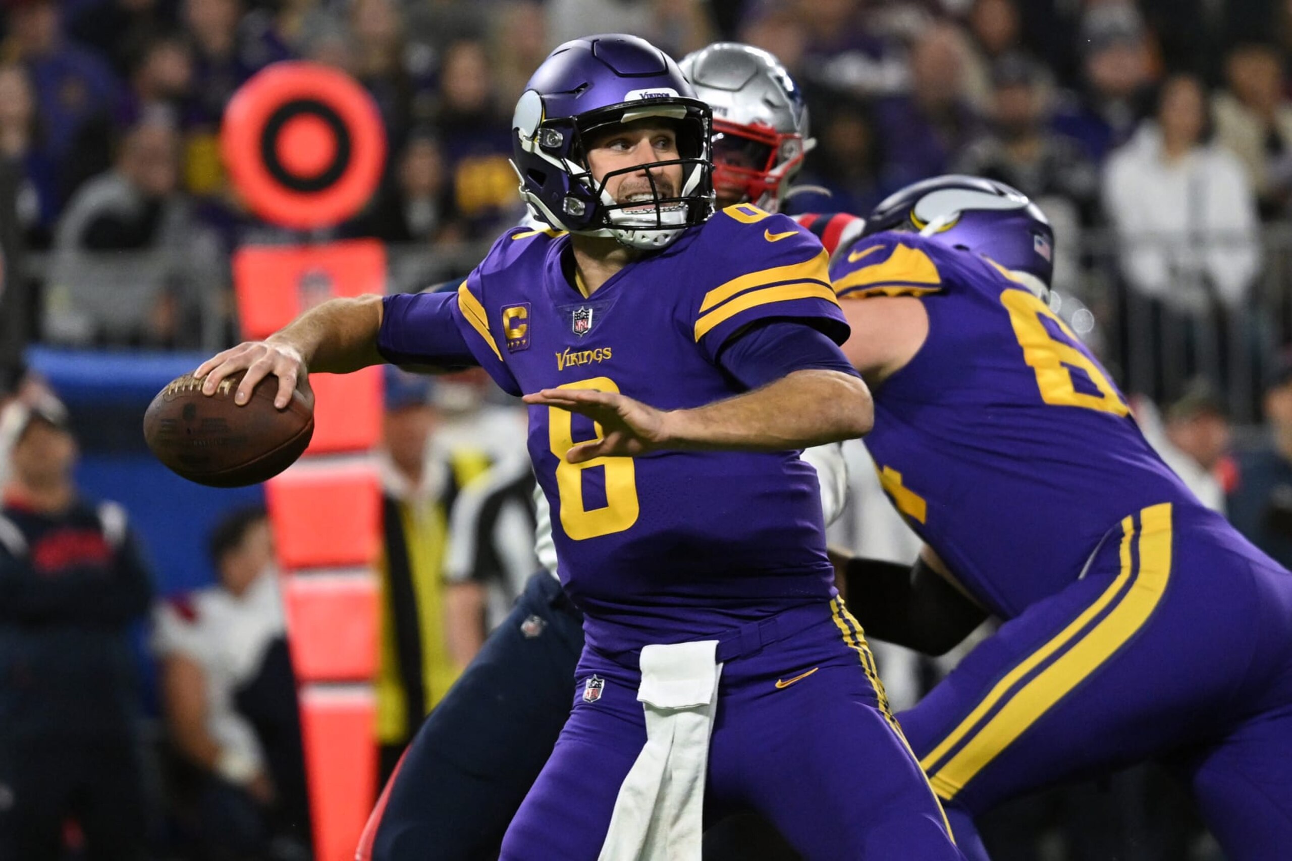 MINNEAPOLIS, MN - NOVEMBER 24: Minnesota Vikings quarterback Kirk Cousins (8) makes a pass during a game between the Minnesota Vikings and New England Patriots on November 24, 2022, at U.S. Bank Stadium in Minneapolis, MN.(Photo by Nick Wosika/Icon Sportswire via Getty Images) MINNEAPOLIS, MN - NOVEMBER 24: Minnesota Vikings quarterback Kirk Cousins (8) makes a pass during a game between the Minnesota Vikings and New England Patriots on November 24, 2022, at U.S. Bank Stadium in Minneapolis, MN.(Photo by Nick Wosika/Icon Sportswire via Getty Images)