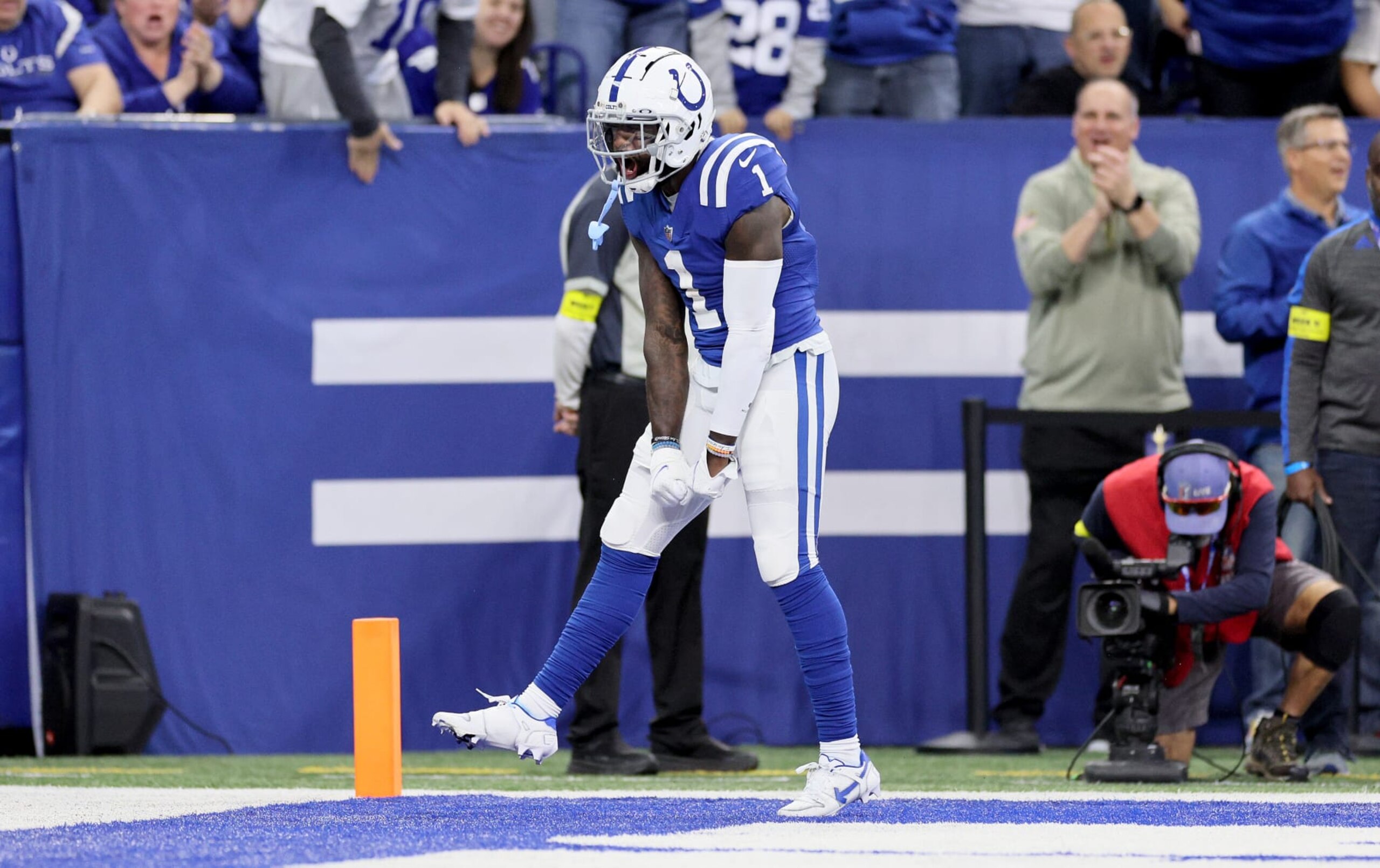 INDIANAPOLIS, INDIANA - NOVEMBER 20: Parris Campbell #1of the Indianapolis Colts against the Philadelphia Eagles at Lucas Oil Stadium on November 20, 2022 in Indianapolis, Indiana. (Photo by Andy Lyons/Getty Images)