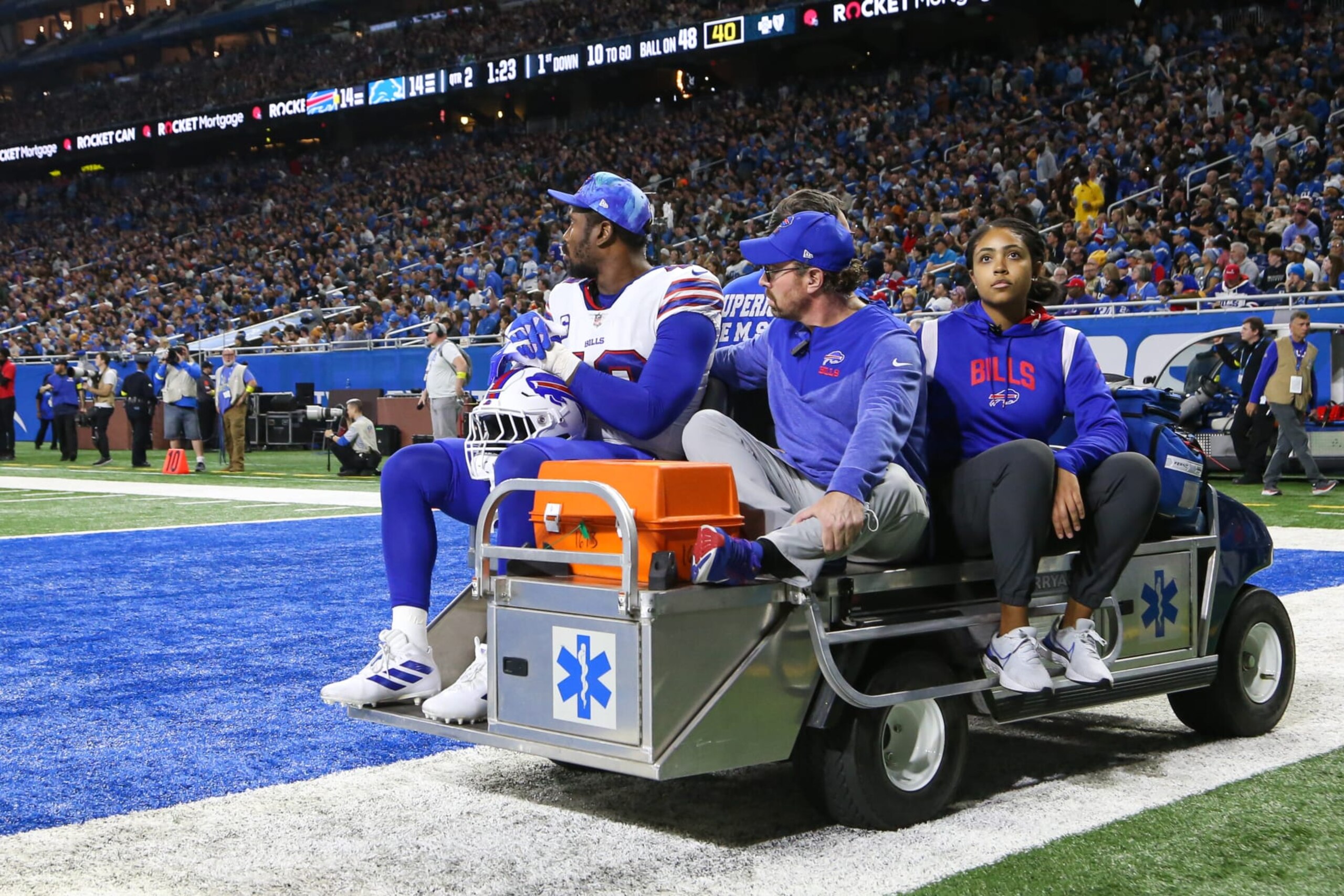 DETROIT, MI - NOVEMBER 24: Buffalo Bills linebacker Von Miller (40) looks on as he is carried off of the field on a medical cart during the second quarter of a regular season NFL football game between the Buffalo Bills and the Detroit Lions on Thanksgiving Day on November 24, 2022 at Ford Field in Detroit, Michigan. (Photo by Scott W. Grau/Icon Sportswire via Getty Images) DETROIT, MI - NOVEMBER 24: Buffalo Bills linebacker Von Miller (40) looks on as he is carried off of the field on a medical cart during the second quarter of a regular season NFL football game between the Buffalo Bills and the Detroit Lions on Thanksgiving Day on November 24, 2022 at Ford Field in Detroit, Michigan. (Photo by Scott W. Grau/Icon Sportswire via Getty Images)