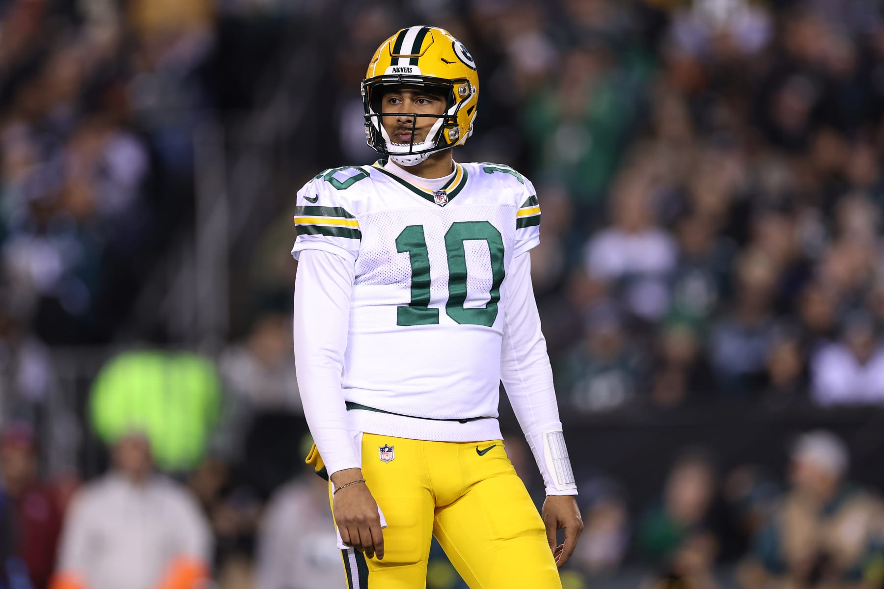 PHILADELPHIA, PENNSYLVANIA - NOVEMBER 27: Jordan Love #10 of the Green Bay Packers reacts during the fourth quarter against the Philadelphia Eagles at Lincoln Financial Field on November 27, 2022 in Philadelphia, Pennsylvania. (Photo by Scott Taetsch/Getty Images)
