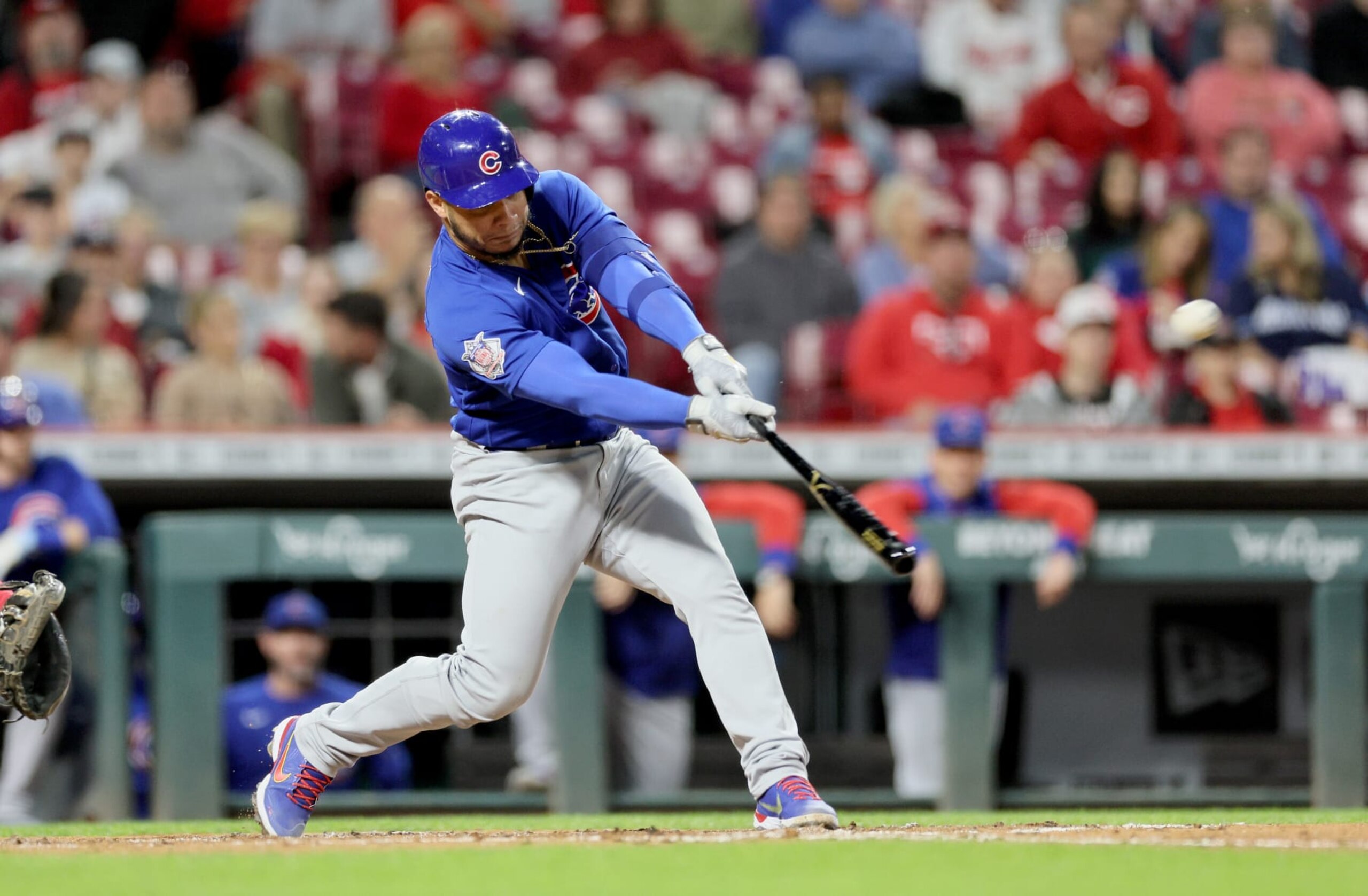 CINCINNATI, OHIO - OCTOBER 04: Wilson Contreras #40 of the Chicago Cubs hits a home run in the fourth inning against the Cincinnati Reds at Great American Ball Park on October 04, 2022 in Cincinnati, Ohio. (Photo by Andy Lyons/Getty Images)