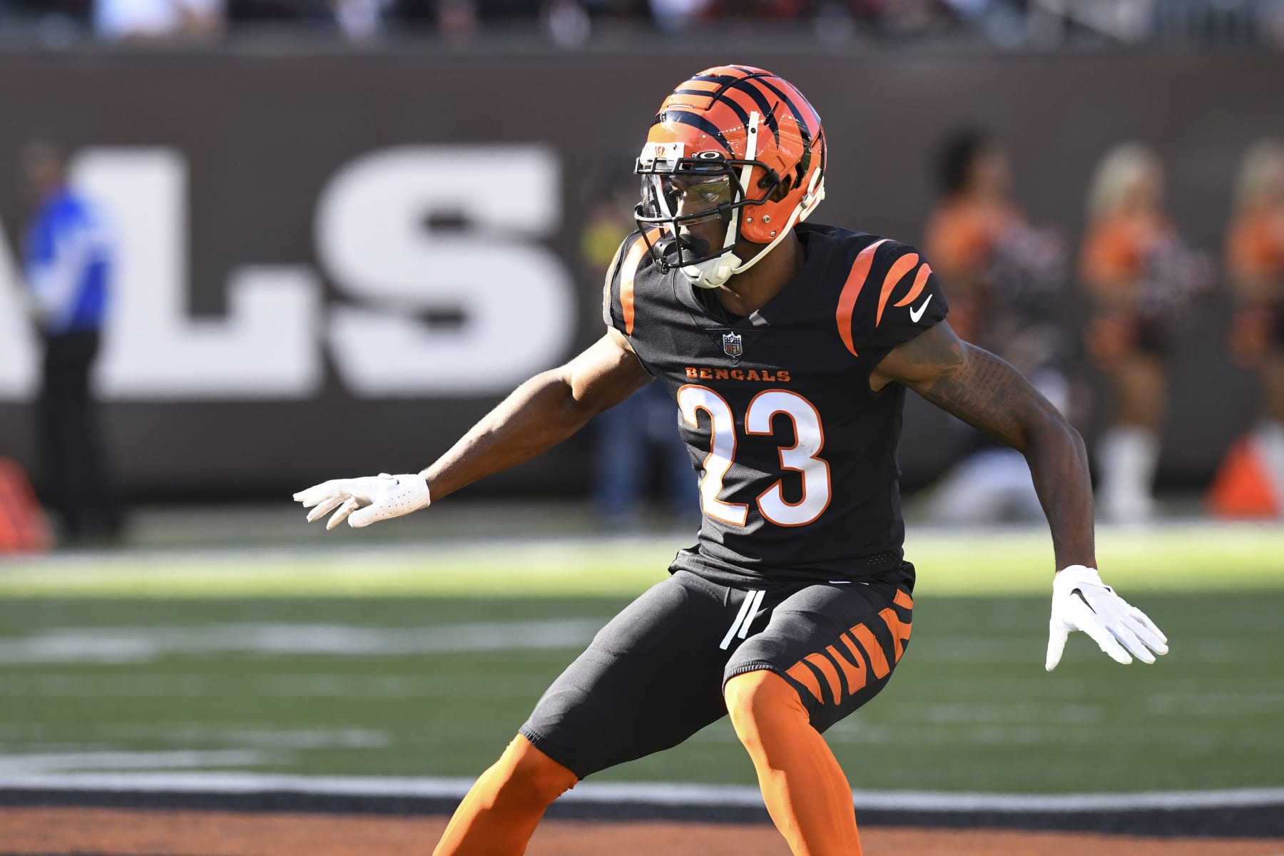 CINCINNATI, OH - NOVEMBER 06: Cincinnati Bengals Safety Dax Hill (23) defends during the NFL game between the Carolina Panthers and the Cincinnati Bengals on November 6, 2022, at Paycor Stadium, in Cincinnati, Ohio. (Photo by Michael Allio/Icon Sportswire via Getty Images)