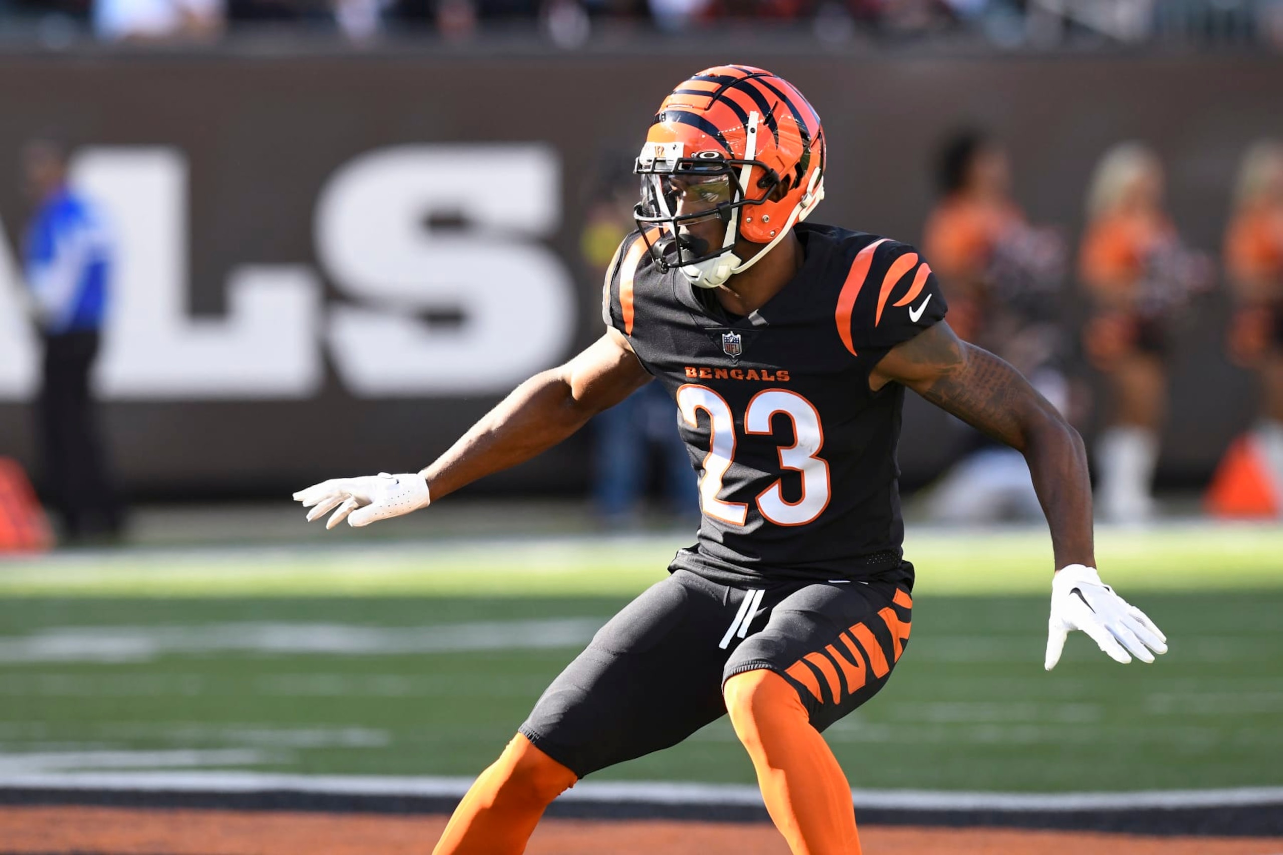 CINCINNATI, OH - NOVEMBER 06: Cincinnati Bengals Safety Dax Hill (23) defends during the NFL game between the Carolina Panthers and the Cincinnati Bengals on November 6, 2022, at Paycor Stadium, in Cincinnati, Ohio. (Photo by Michael Allio/Icon Sportswire via Getty Images)