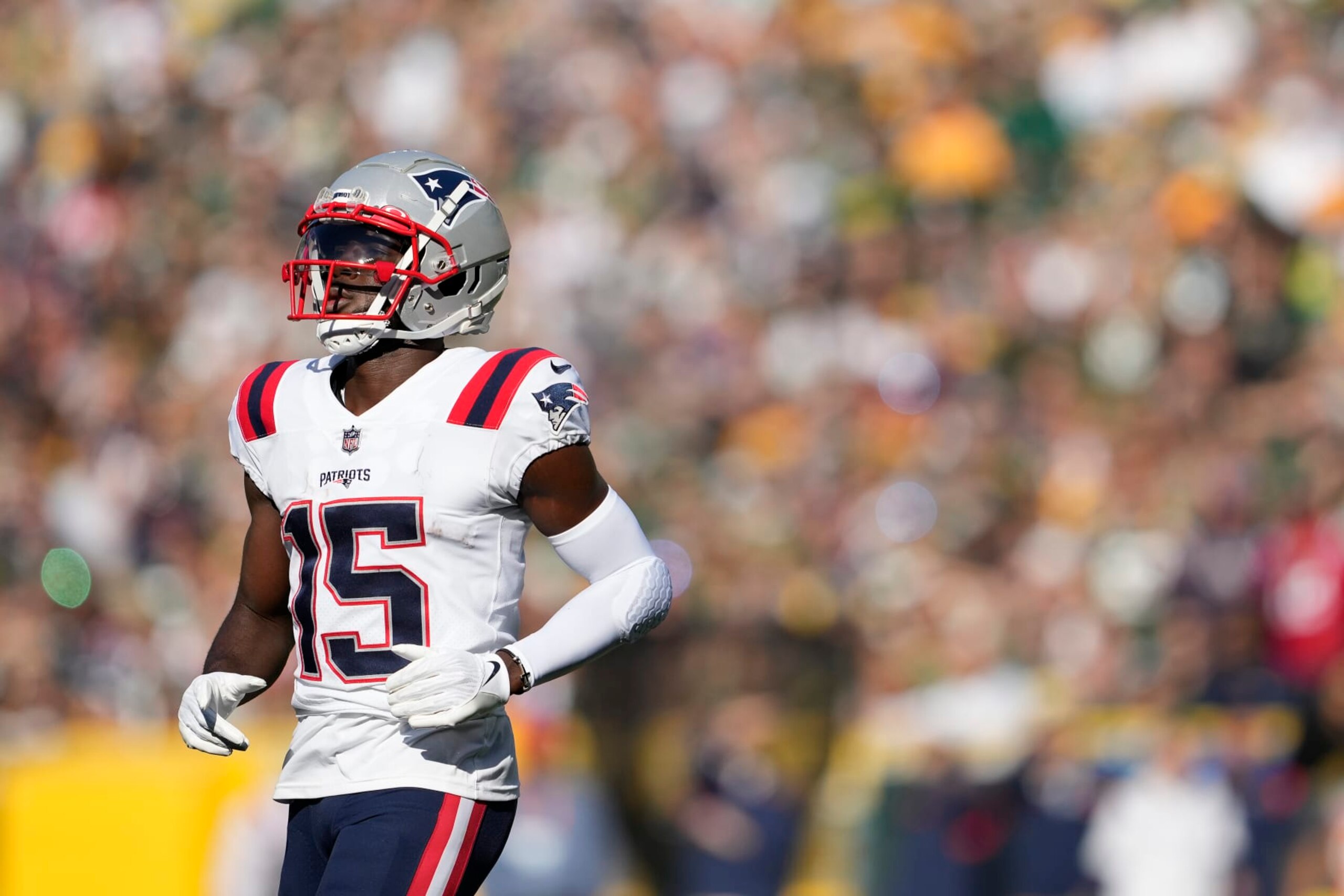 GREEN BAY, WISCONSIN - OCTOBER 02: Nelson Agholor #15 of the New England Patriots in action in the first half against the Green Bay Packers at Lambeau Field on October 02, 2022 in Green Bay, Wisconsin. (Photo by Patrick McDermott/Getty Images)