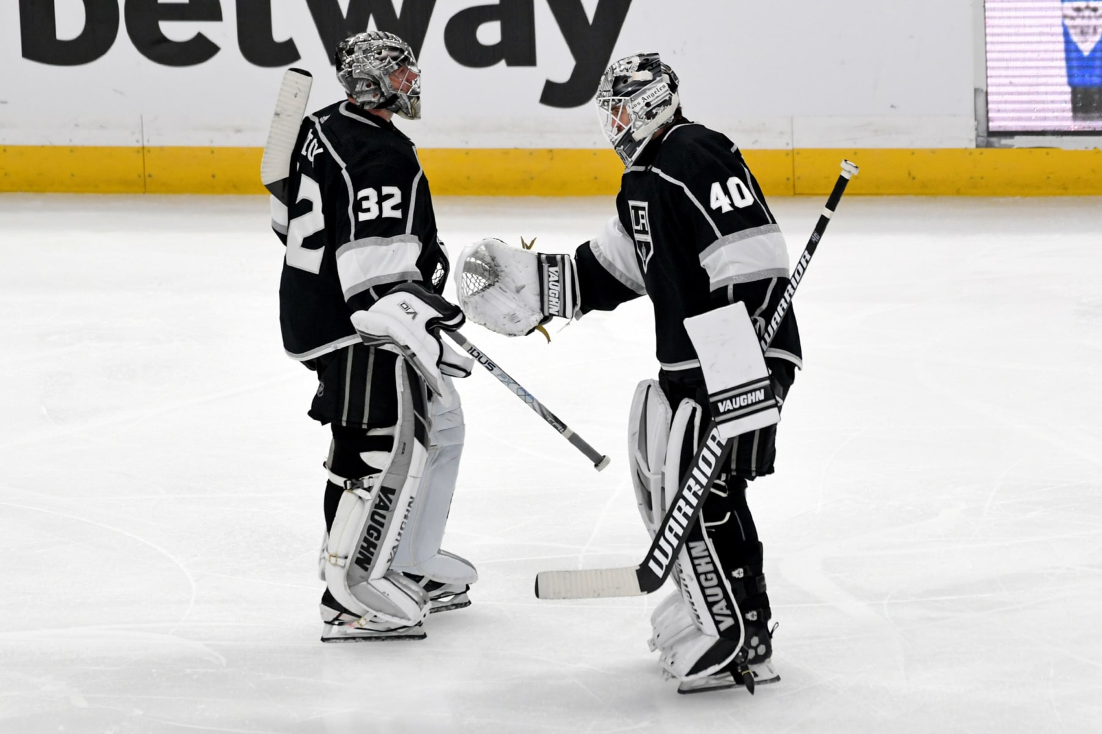 LOS ANGELES, CA - NOVEMBER 29: Los Angeles Kings Goalie Cal Petersen (40) taps Kings Goalie Jonathan Quick (32) on his glove after Quick was pulled from the game after allowing five goals during an NHL game between the Seattle Kraken and the Los Angeles Kings on November 29th, 2022, at the Crypto.com Arena in Los Angeles, CA. (Photo by Rob Curtis/Icon Sportswire via Getty Images) LOS ANGELES, CA - NOVEMBER 29: Los Angeles Kings Goalie Cal Petersen (40) taps Kings Goalie Jonathan Quick (32) on his glove after Quick was pulled from the game after allowing five goals during an NHL game between the Seattle Kraken and the Los Angeles Kings on November 29th, 2022, at the Crypto.com Arena in Los Angeles, CA. (Photo by Rob Curtis/Icon Sportswire via Getty Images)