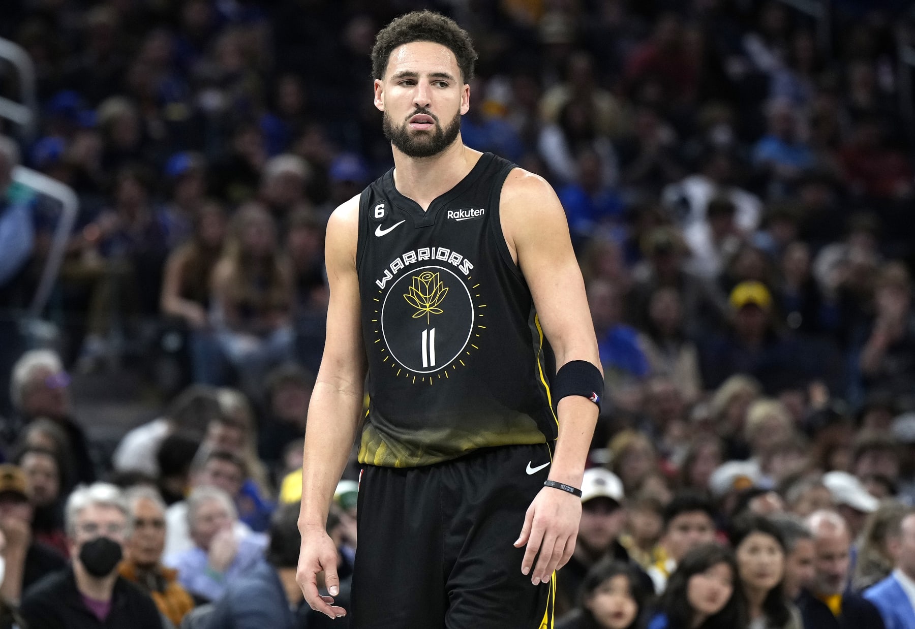 SAN FRANCISCO, CALIFORNIA - NOVEMBER 25: Klay Thompson #11 of the Golden State Warriors looks on against the Utah Jazz during the fourth quarter of an NBA basketball game at Chase Center on November 25, 2022 in San Francisco, California. NOTE TO USER: User expressly acknowledges and agrees that, by downloading and or using this photograph, User is consenting to the terms and conditions of the Getty Images License Agreement. (Photo by Thearon W. Henderson/Getty Images)