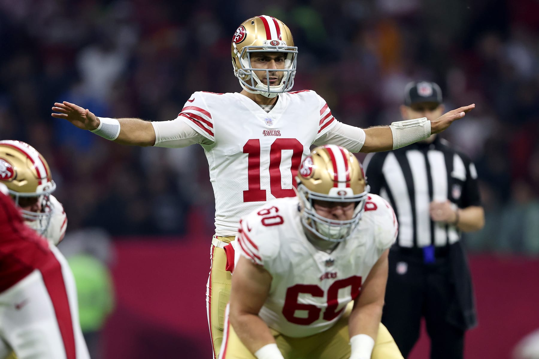 MEXICO CITY, MEXICO - NOVEMBER 21: Jimmy Garoppolo #10 of the San Francisco 49ers calls a play during the first half of a game against the Arizona Cardinals at Estadio Azteca on November 21, 2022 in Mexico City, Mexico. (Photo by Sean M. Haffey/Getty Images)