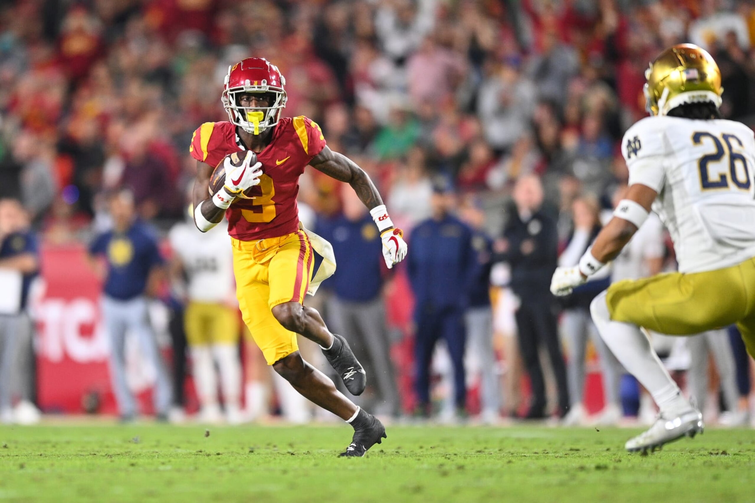 LOS ANGELES, CA - NOVEMBER 26: USC Trojans wide receiver Jordan Addison (3) runs after a catch during a game between the Notre Dame Fighting Irish and the USC Trojans on November 26, 2022, at Los Angeles Memorial Coliseum in Los Angeles, CA. (Photo by Brian Rothmuller/Icon Sportswire via Getty Images)