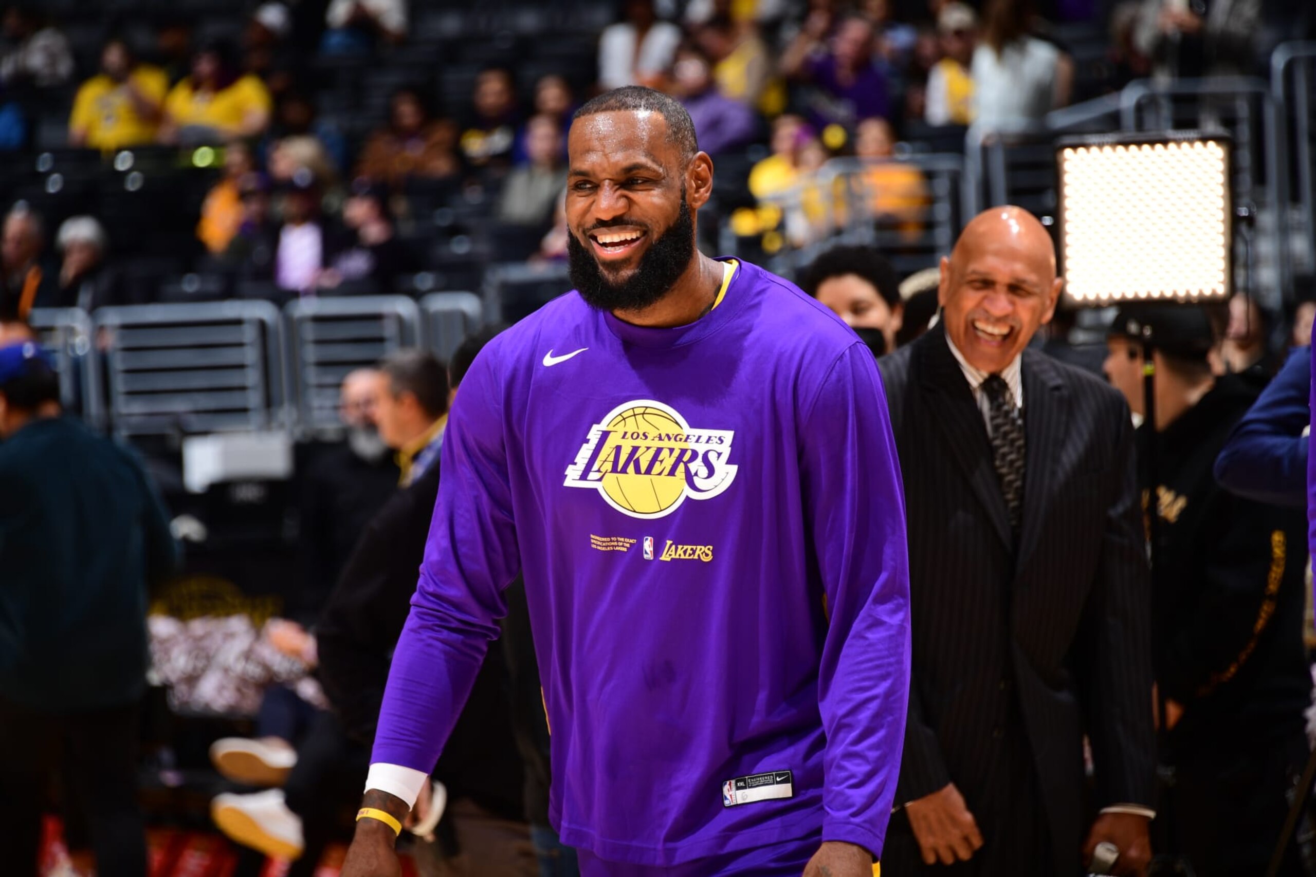 LOS ANGELES, CA - NOVEMBER 28: LeBron James #6 of the Los Angeles Lakers warms up before the game against the Indiana Pacers on November 28, 2022 at Crypto.Com Arena in Los Angeles, California. NOTE TO USER: User expressly acknowledges and agrees that, by downloading and/or using this Photograph, user is consenting to the terms and conditions of the Getty Images License Agreement. Mandatory Copyright Notice: Copyright 2022 NBAE (Photo by Adam Pantozzi/NBAE via Getty Images)