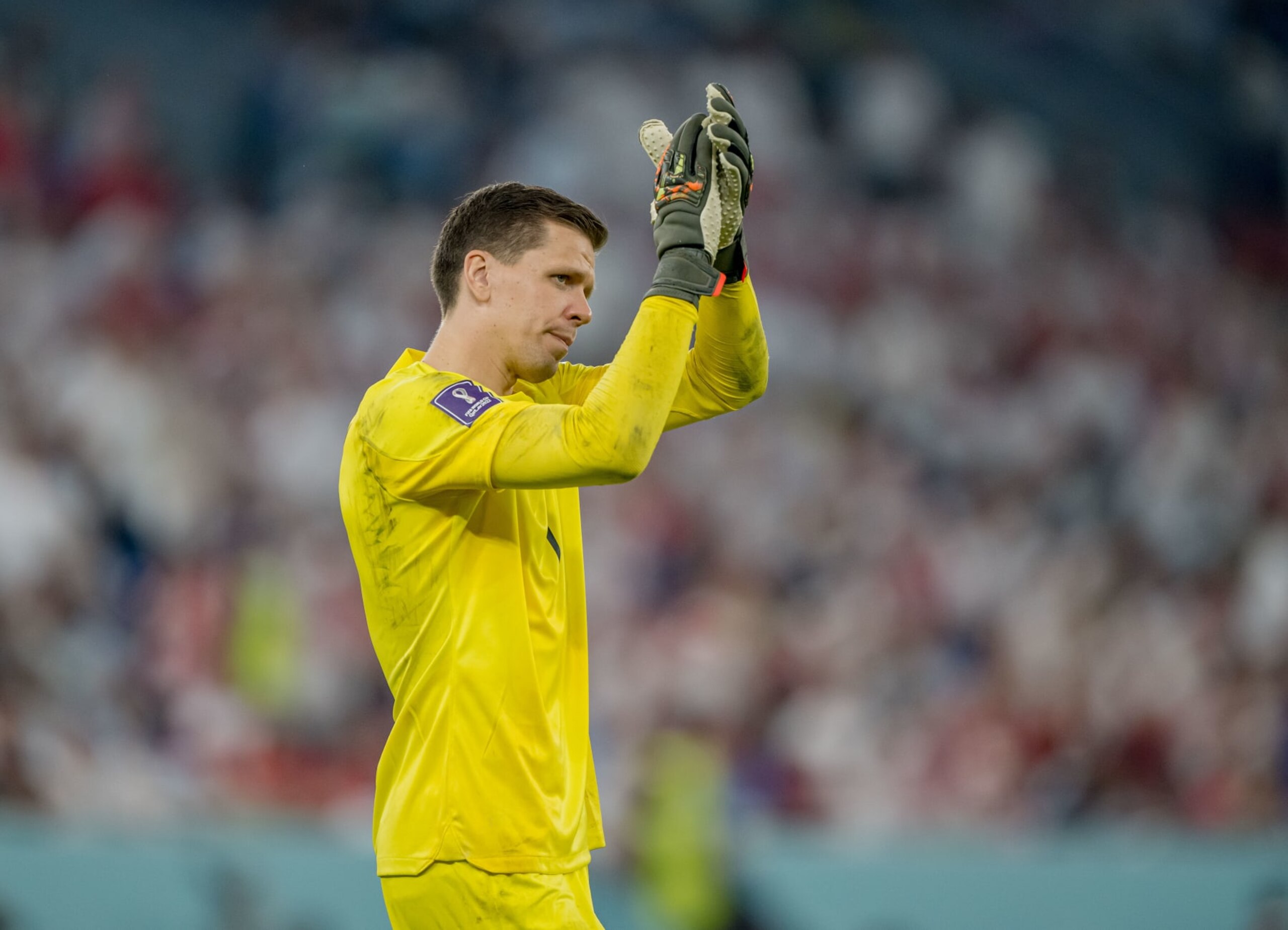 DOHA, QATAR - NOVEMBER 30: Wojciech Szczesny of Poland reacts during the FIFA World Cup Qatar 2022 Group C match between Poland and Argentina at Stadium 974 on November 30, 2022 in Doha, Qatar. (Photo by Marvin Ibo Guengoer - GES Sportfoto/Getty Images)