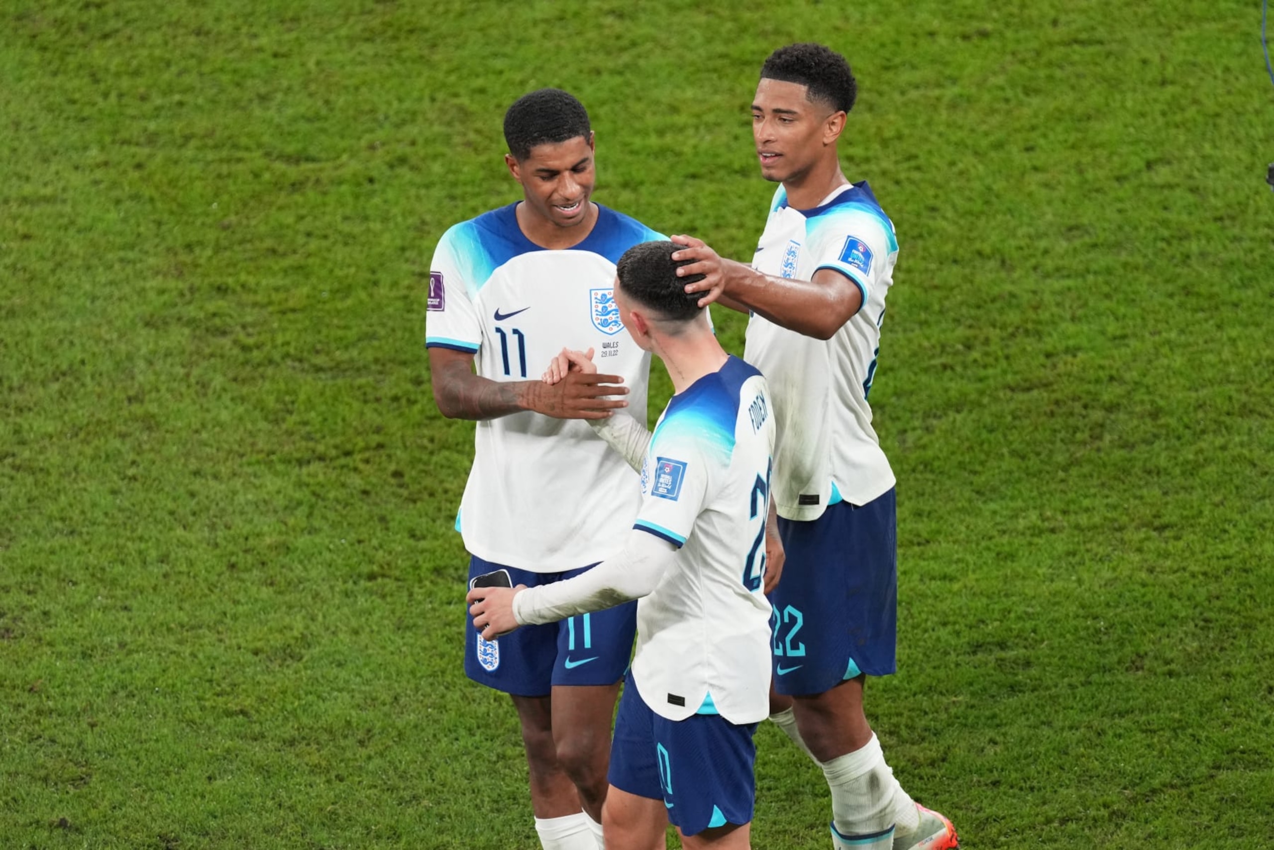 AL RAYYAN, QATAR - NOVEMBER 29: Marcus Rashford and teammates of England celebrate their win against Wales after the FIFA World Cup Qatar 2022 Group B match at Ahmed bin Ali Stadium in Al-Rayyan, Qatar on November 29, 2022. (Photo by Ercin Erturk/Anadolu Agency via Getty Images)