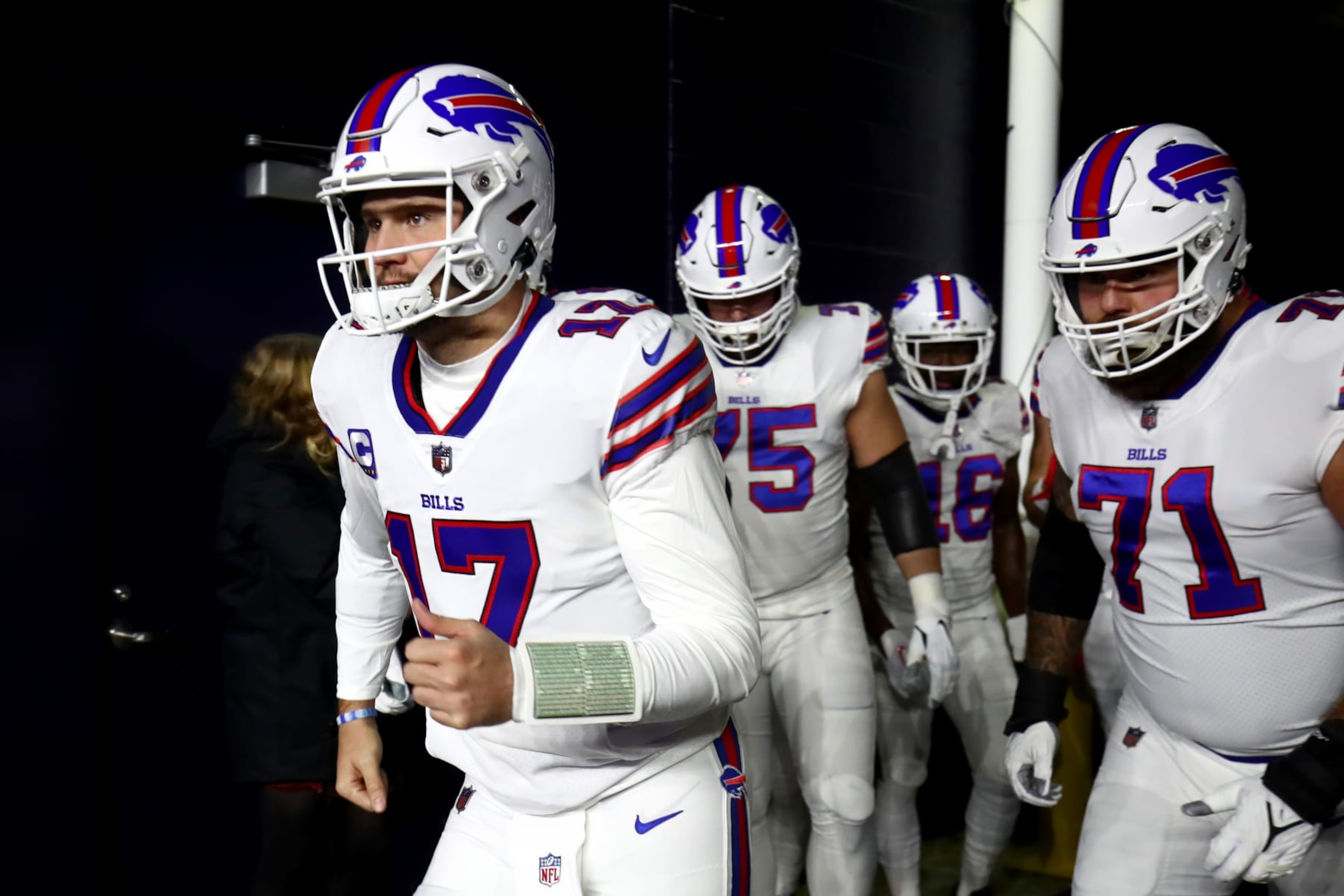 FOXBOROUGH, MASSACHUSETTS - DECEMBER 01:Quarterback Josh Allen #17 of the Buffalo Bills and the offense take the field for warms up against the New England Patriots at Gillette Stadium on December 01, 2022 in Foxborough, Massachusetts. (Photo by Adam Glanzman/Getty Images) FOXBOROUGH, MASSACHUSETTS - DECEMBER 01:Quarterback Josh Allen #17 of the Buffalo Bills and the offense take the field for warms up against the New England Patriots at Gillette Stadium on December 01, 2022 in Foxborough, Massachusetts. (Photo by Adam Glanzman/Getty Images)