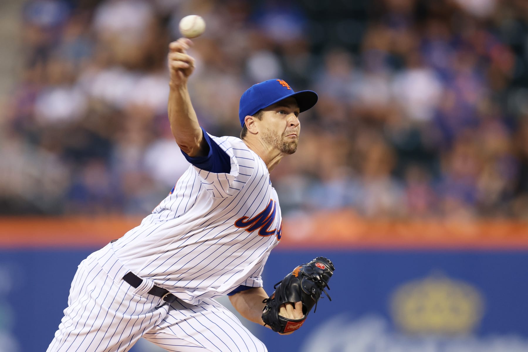 NEW YORK, NEW YORK - AUGUST 25: Jacob deGrom #48 of the New York Mets pitches in the first inning against the Colorado Rockies at Citi Field on August 25, 2022 in New York City. (Photo by Mike Stobe/Getty Images)