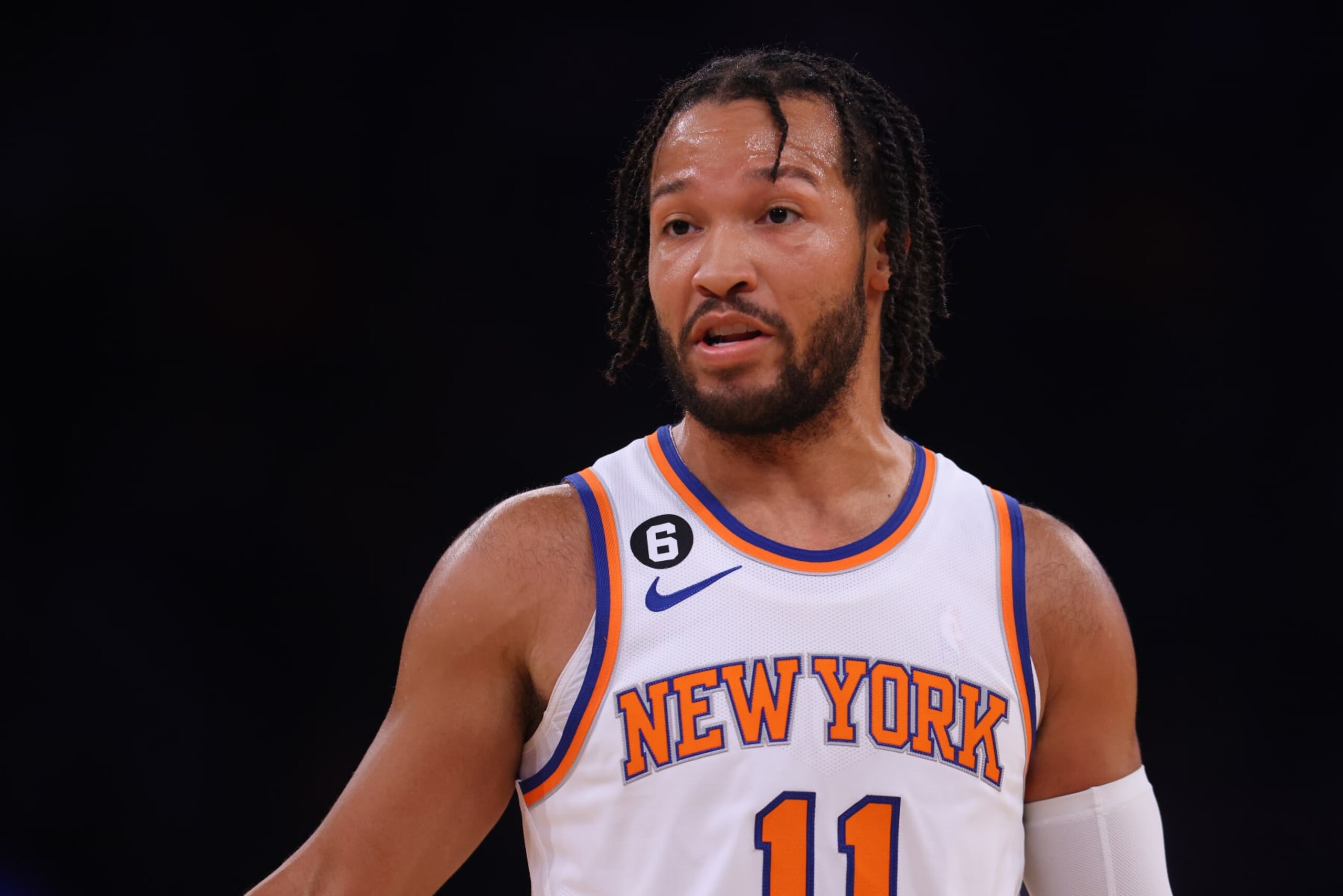 NEW YORK, NEW YORK - DECEMBER 03: Jalen Brunson #11 of the New York Knicks in action against the Dallas Mavericks at Madison Square Garden on December 03, 2022 in New York City NOTE TO USER: User expressly acknowledges and agrees that, by downloading and or using this Photograph, user is consenting to the terms and conditions of the Getty Images License Agreement. Dallas Mavericks defeated the New York Knicks 121-100. (Photo by Mike Stobe/Getty Images)