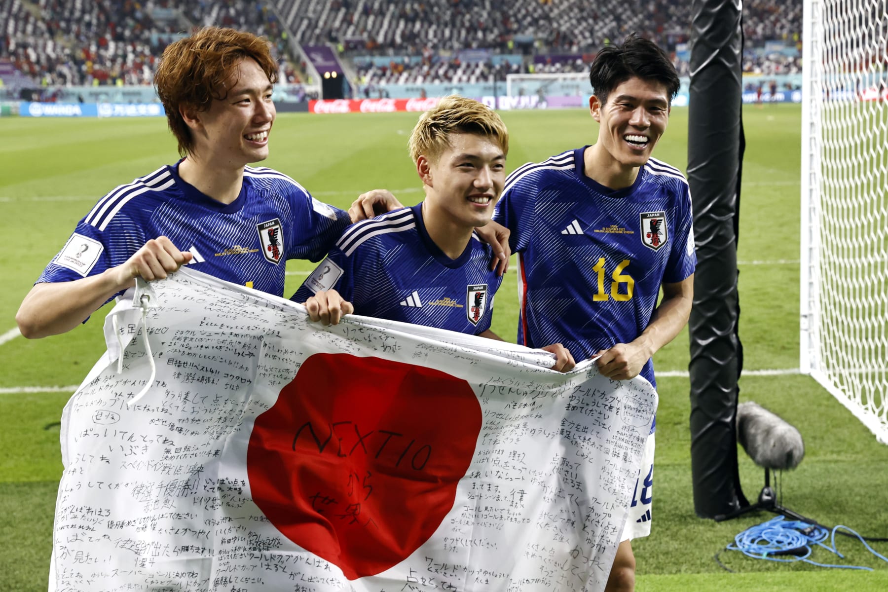 AL-RAYYAN - (l-r) Ko Itakura of Japan, Ritsu Doan of Japan, Takehiro Tomiyasu of Japan during the FIFA World Cup Qatar 2022 group E match between Japan and Spain at Khalifa International stadium on December 1, 2022 in Ar-Rayyan, Qatar . AP | Dutch Height | MAURICE OF STONE (Photo by ANP via Getty Images)