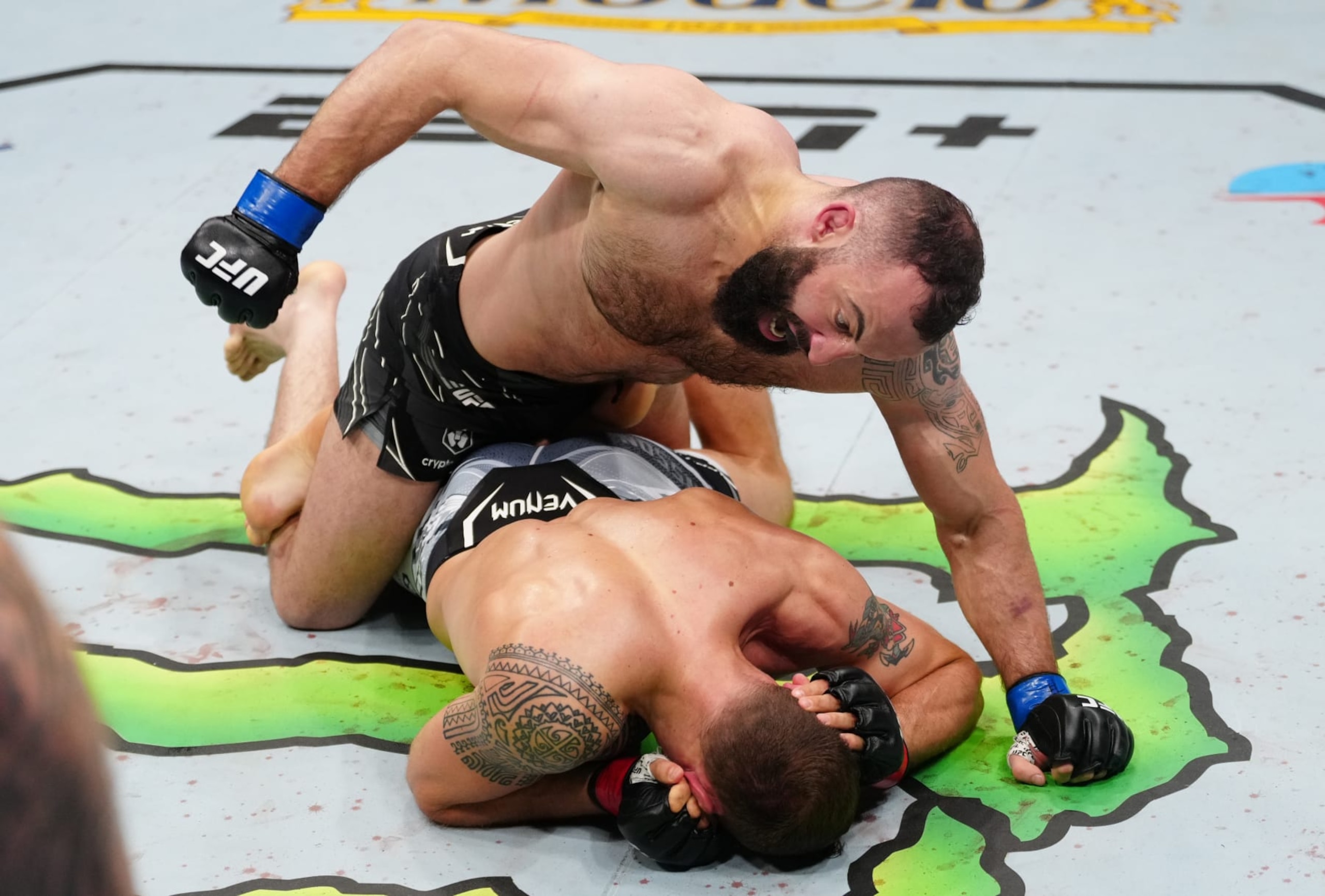 Roman Dolidze TKOs Jack Hermansson. 