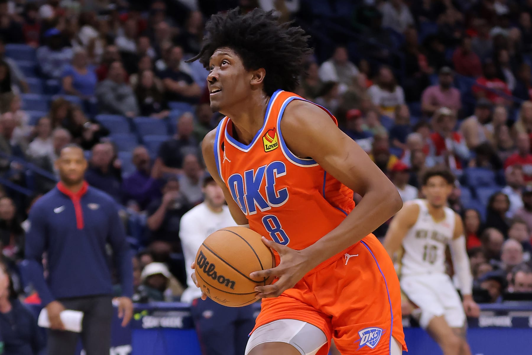 NEW ORLEANS, LOUISIANA - NOVEMBER 28: Jalen Williams #8 of the Oklahoma City Thunder drives with the ball against the New Orleans Pelicans during a game at the Smoothie King Center on November 28, 2022 in New Orleans, Louisiana. NOTE TO USER: User expressly acknowledges and agrees that, by downloading and or using this Photograph, user is consenting to the terms and conditions of the Getty Images License Agreement. (Photo by Jonathan Bachman/Getty Images)