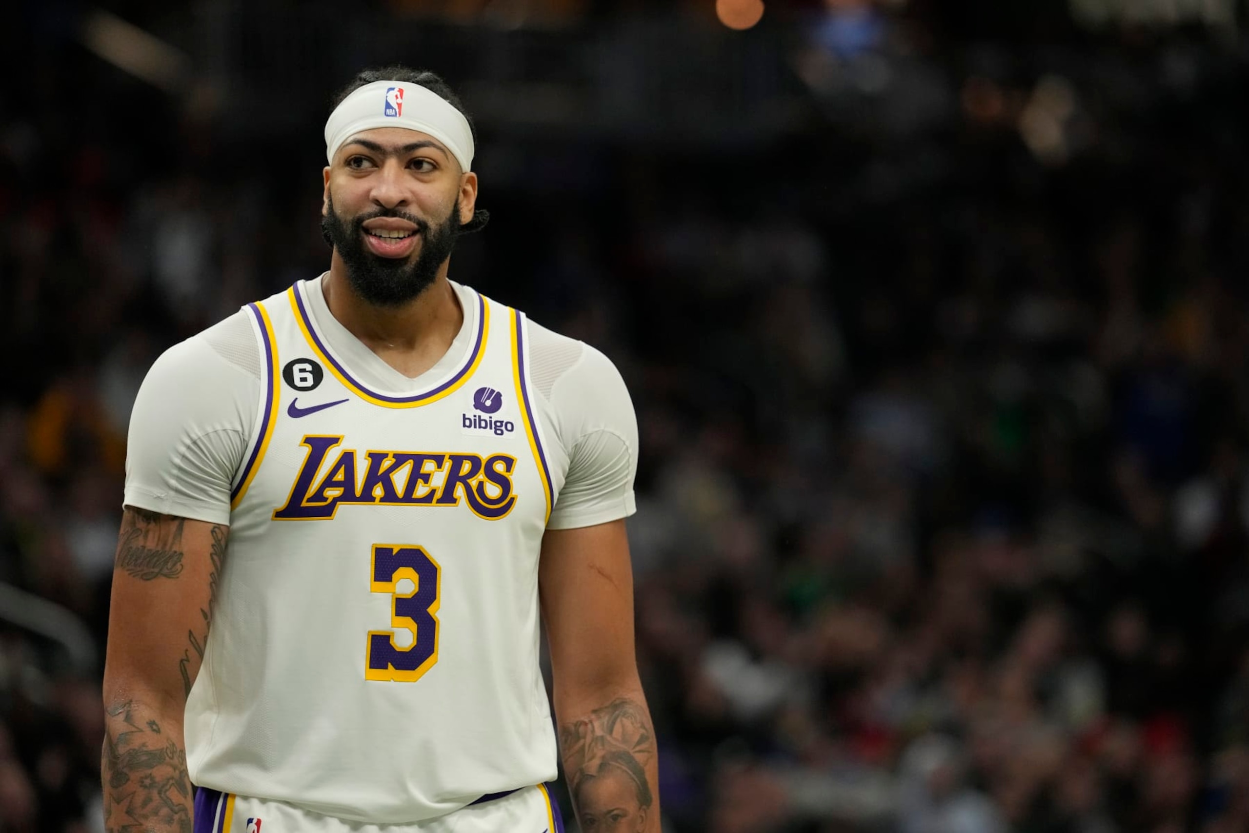 MILWAUKEE, WISCONSIN - DECEMBER 02: Anthony Davis #3 of the Los Angeles Lakers in action against the Milwaukee Bucks during the second half at Fiserv Forum on December 02, 2022 in Milwaukee, Wisconsin. NOTE TO USER: User expressly acknowledges and agrees that, by downloading and or using this photograph, User is consenting to the terms and conditions of the Getty Images License Agreement. (Photo by Patrick McDermott/Getty Images) MILWAUKEE, WISCONSIN - DECEMBER 02: Anthony Davis #3 of the Los Angeles Lakers in action against the Milwaukee Bucks during the second half at Fiserv Forum on December 02, 2022 in Milwaukee, Wisconsin. NOTE TO USER: User expressly acknowledges and agrees that, by downloading and or using this photograph, User is consenting to the terms and conditions of the Getty Images License Agreement. (Photo by Patrick McDermott/Getty Images)