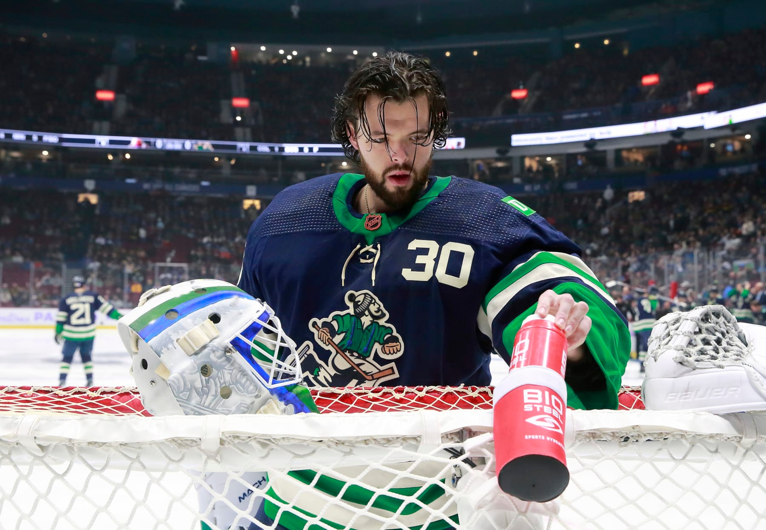 With Thatcher Demko out, Spencer Martin has to lead the Canucks in goal